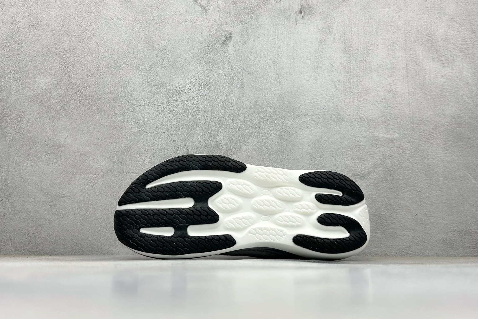 180 New Balance NB Fresh Foam Evoz 1080 舒适耐磨低帮跑步鞋 M108014G