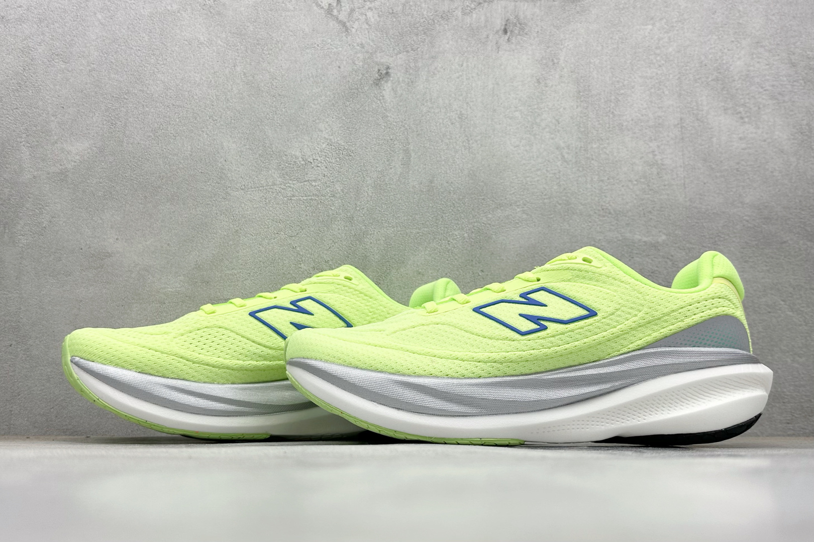 180 New Balance NB Fresh Foam Evoz 1080 舒适耐磨低帮跑步鞋 M10802HR-Chinese UA Cheap High Quatity Brand Clothes Bags handbags Sneakers wholesale wholesaler seller from China Factory suppliers Fashion Clothing Shoes best Quality Beautiful Price 180 New Balance NB Fresh Foam Evoz 1080 舒适耐磨低帮跑步鞋 M10802HR