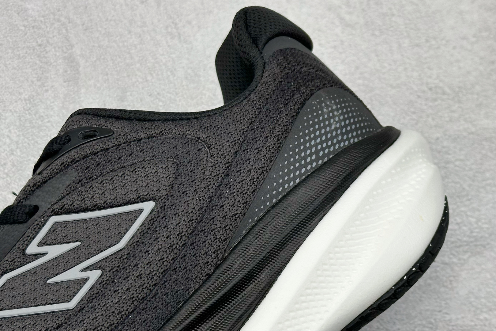 180 New Balance NB Fresh Foam Evoz 1080 舒适耐磨低帮跑步鞋 M10802FR