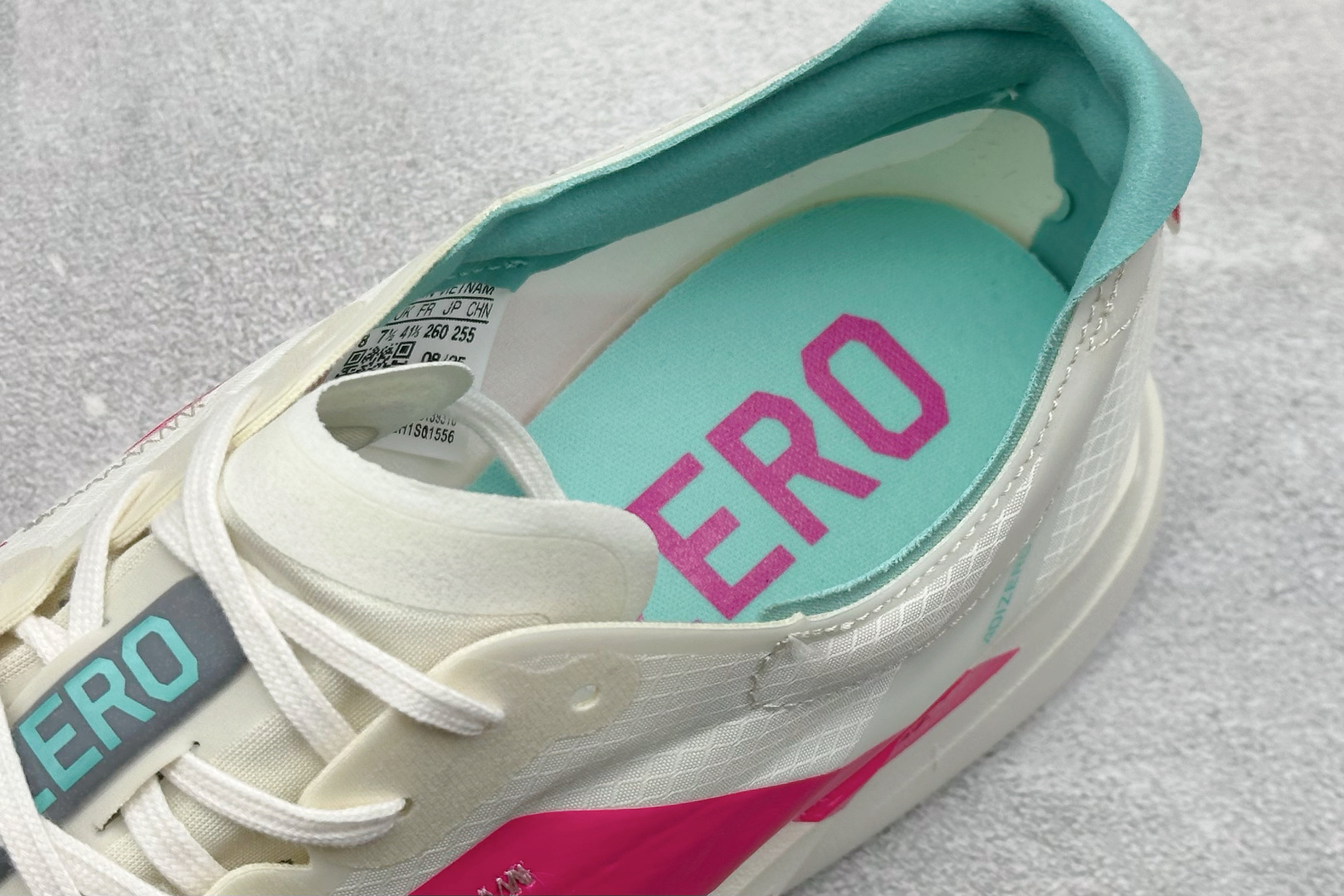 Adidas Y-3 Adios PRO 4M 阿迪超轻透气缓震跑鞋 联名款 KJ3873