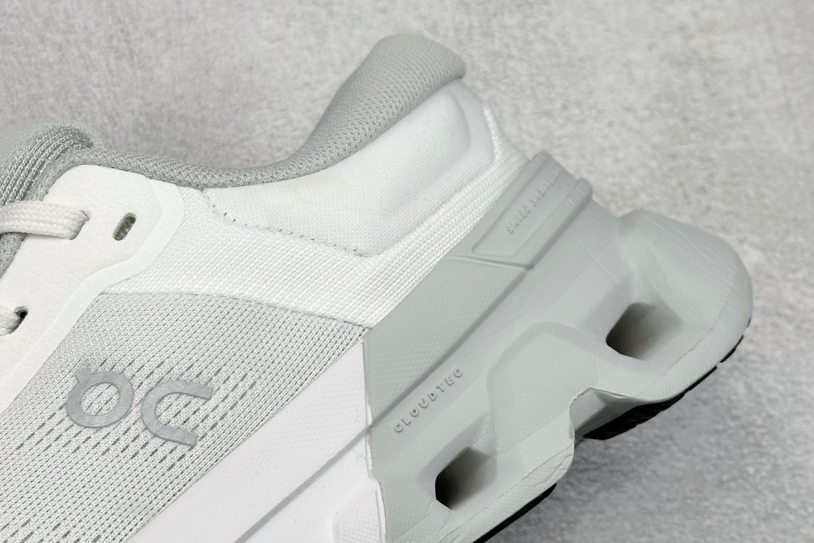 200 On 昂跑 Cloudtilt 5 舒适轻盈低帮跑步鞋 3ME3004-Chinese UA Cheap High Quatity Brand Clothes Bags handbags Sneakers wholesale wholesaler seller from China Factory suppliers Fashion Clothing Shoes best Quality Beautiful Price 200 On 昂跑 Cloudtilt 5 舒适轻盈低帮跑步鞋 3ME3004