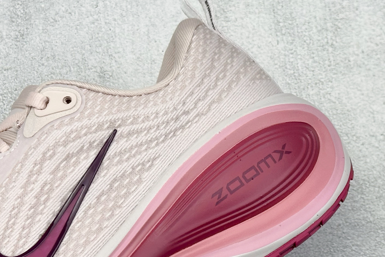 Nike Air Zoom Vomero Plus 耐克网面厚底气垫跑鞋 HV8154-802