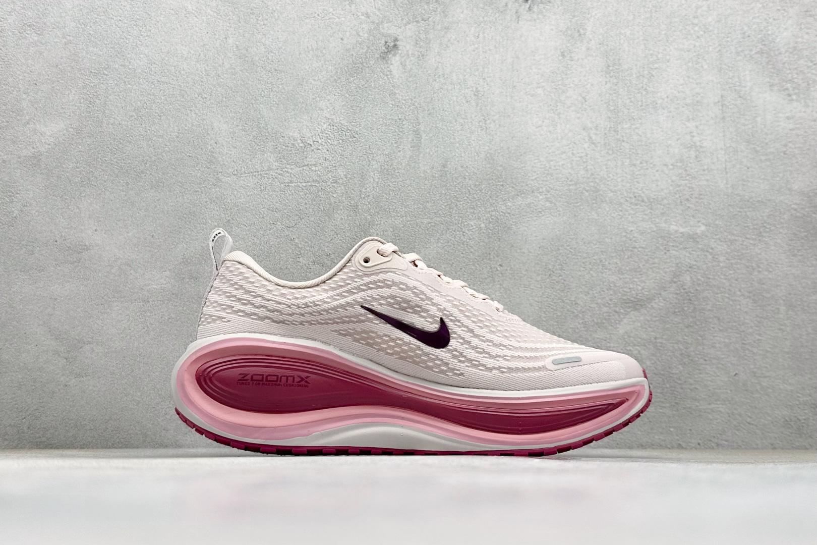 Nike Air Zoom Vomero Plus 耐克网面厚底气垫跑鞋 HV8154-802