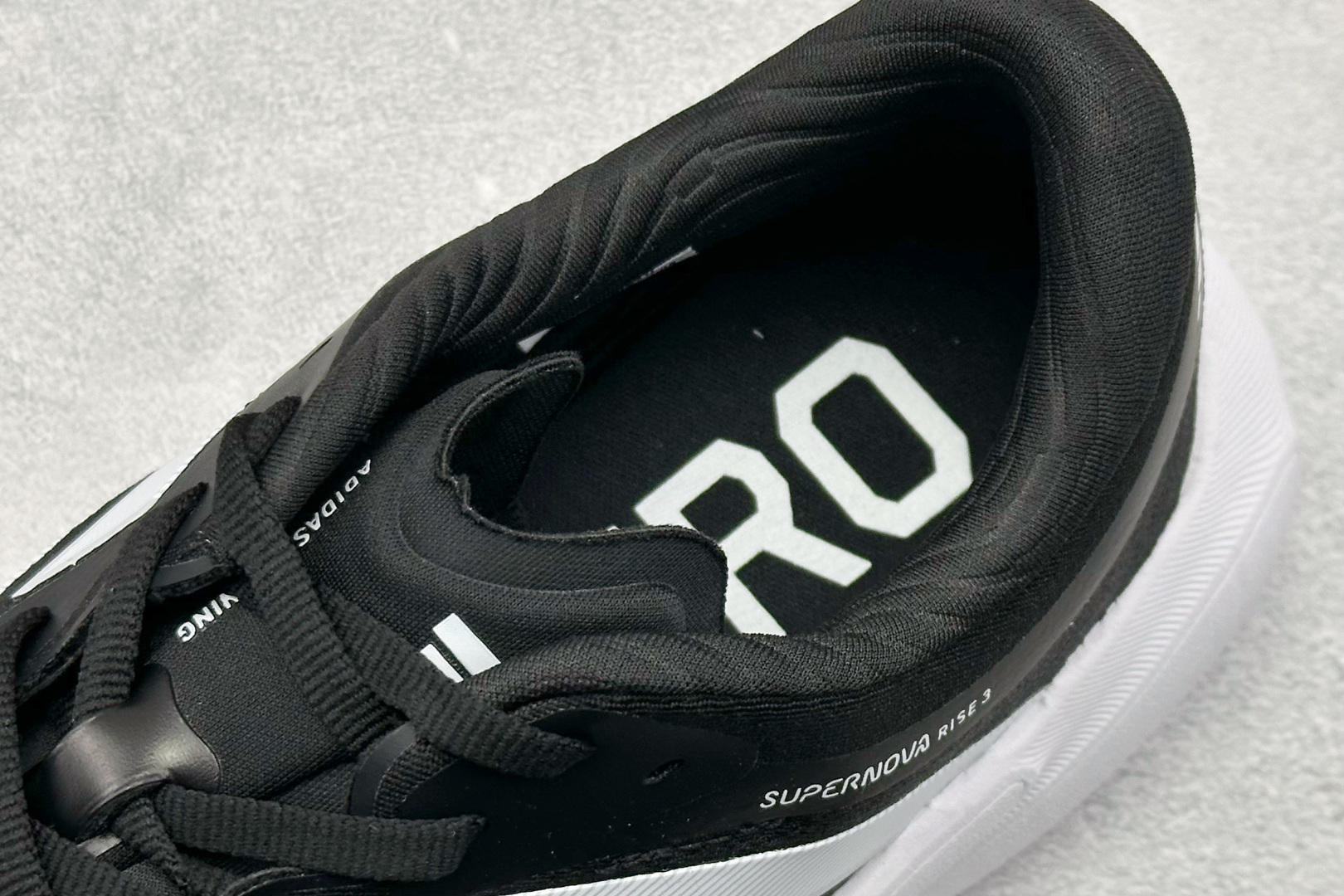 Adidas Adizero Adios Pro 4 阿迪达斯 耐磨减震专业跑步鞋 JR7671