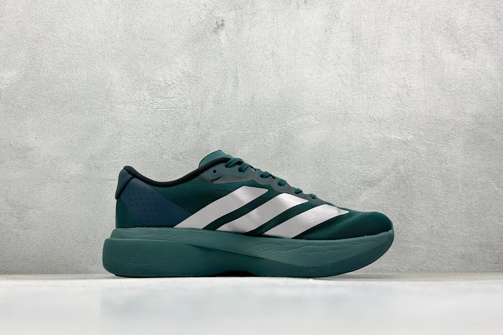 Adidas Adizero Evo SL 阿迪超轻透气缓震跑鞋 JQ4663