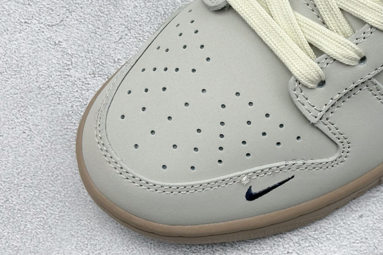 180 Nike Dunk Low Retro 巴黎世家联名 周年高端定制 低帮休闲板鞋 XD1588-216-Chinese UA Cheap High Quatity Brand Clothes Bags handbags Sneakers wholesale wholesaler seller from China Factory suppliers Fashion Clothing Shoes best Quality Beautiful Price 180 Nike Dunk Low Retro 巴黎世家联名 周年高端定制 低帮休闲板鞋 XD1588-216