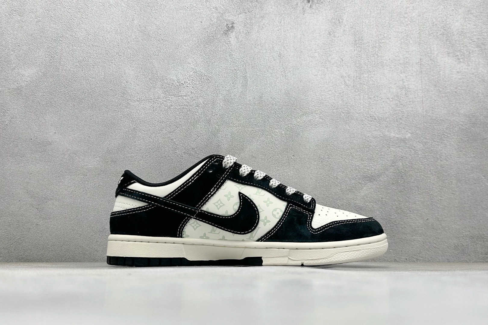 280 XC版Nike SB Dunk Low LV联名 涂鸦印花 周年高端定制 低帮休闲板鞋 CX5050-Y19