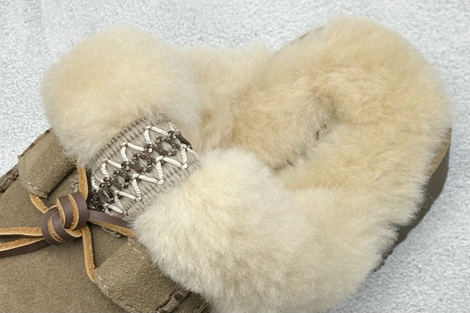 260 UGG 阿尔派半拖 3CM中厚底 女款 小红书爆款 1158260