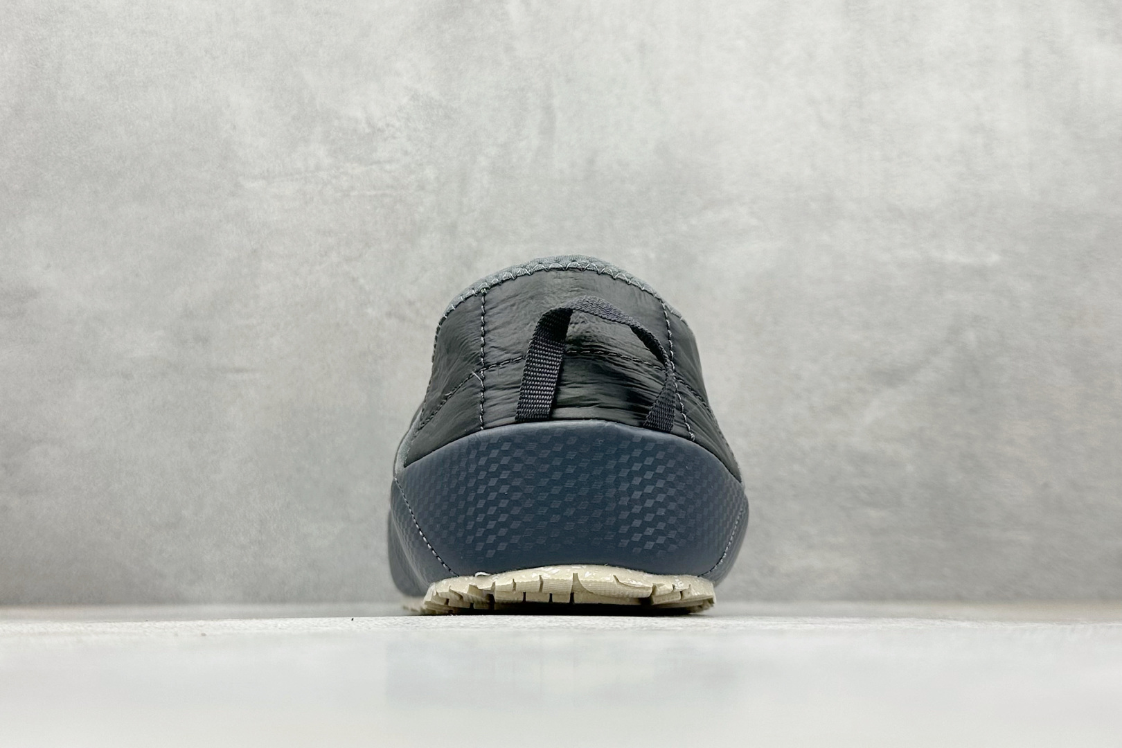 140 The North Face Thermoball Traction 北面冬季加绒透气轻盈一脚蹬休闲套鞋 NFOA3VIH-VFO