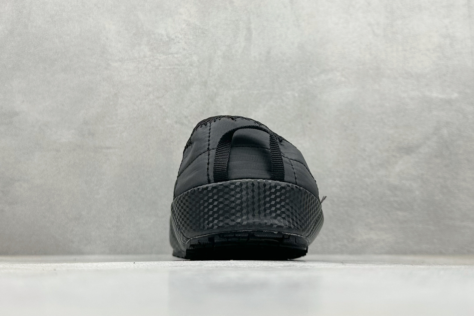 140 The North Face Thermoball Traction 北面冬季加绒透气轻盈一脚蹬休闲套鞋 NFOA3UZN-KY4-Chinese UA Cheap High Quatity Brand Clothes Bags handbags Sneakers wholesale wholesaler seller from China Factory suppliers Fashion Clothing Shoes best Quality Beautiful Price 140 The North Face Thermoball Traction 北面冬季加绒透气轻盈一脚蹬休闲套鞋 NFOA3UZN-KY4