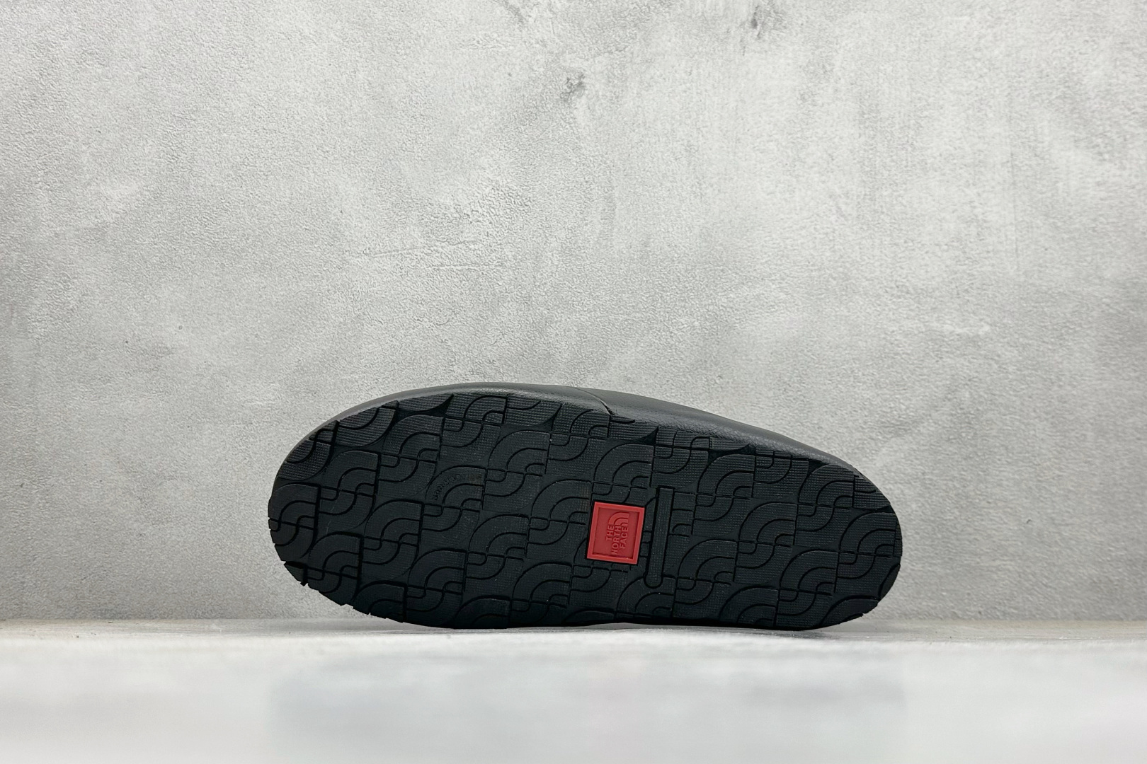 140 The North Face Thermoball Traction 北面冬季加绒透气轻盈一脚蹬休闲套鞋 NS85R704A