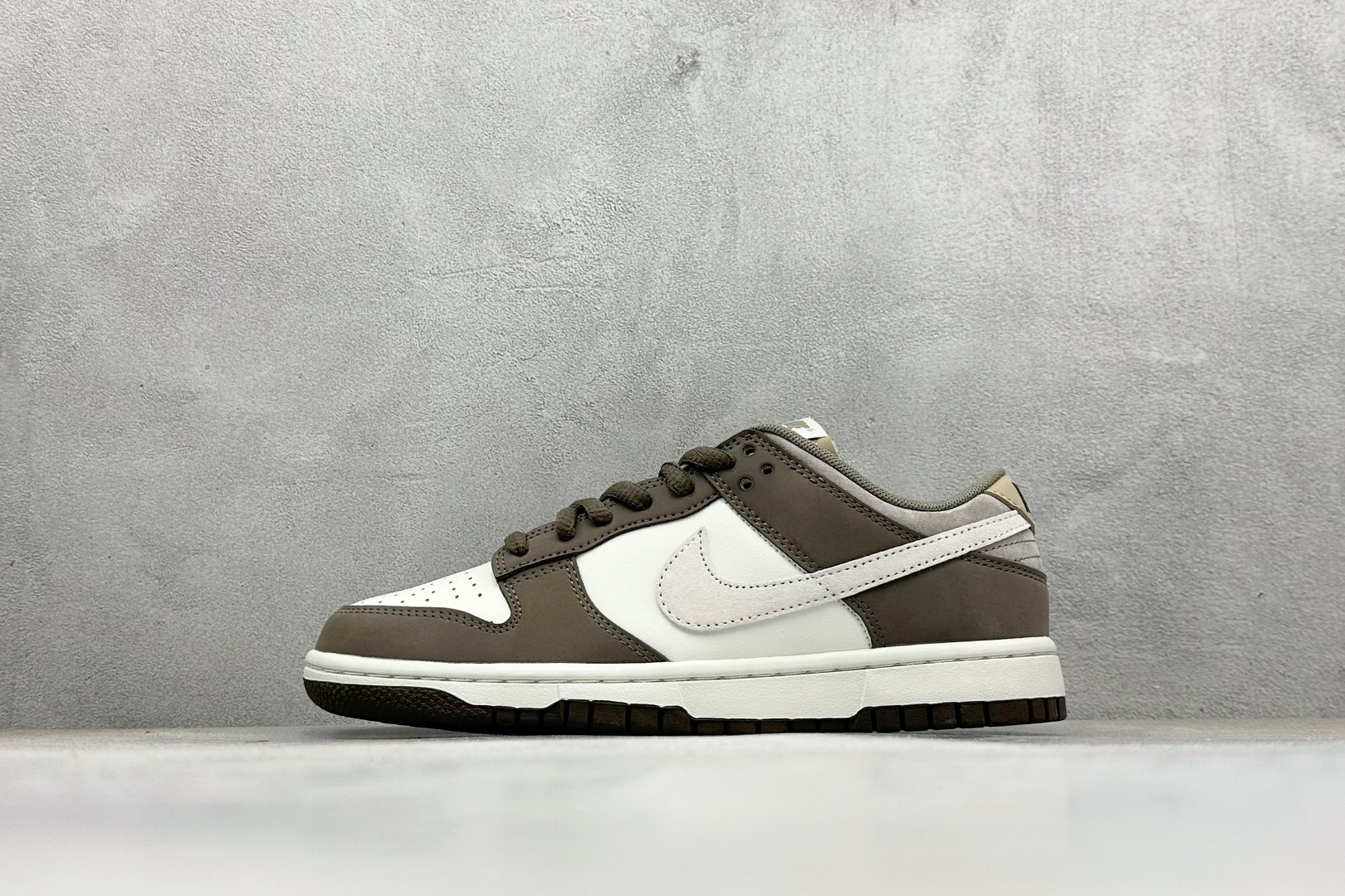 220 Nike SB Dunk Low 低帮板鞋 DM0807-300