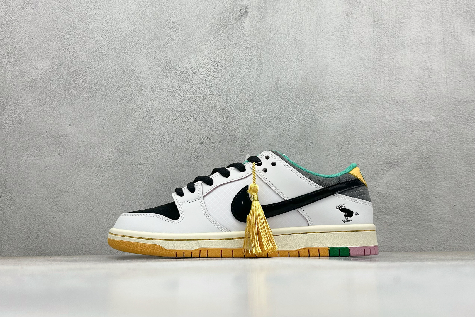 220 Nike SB Dunk Low 低帮板鞋 CD2563-006