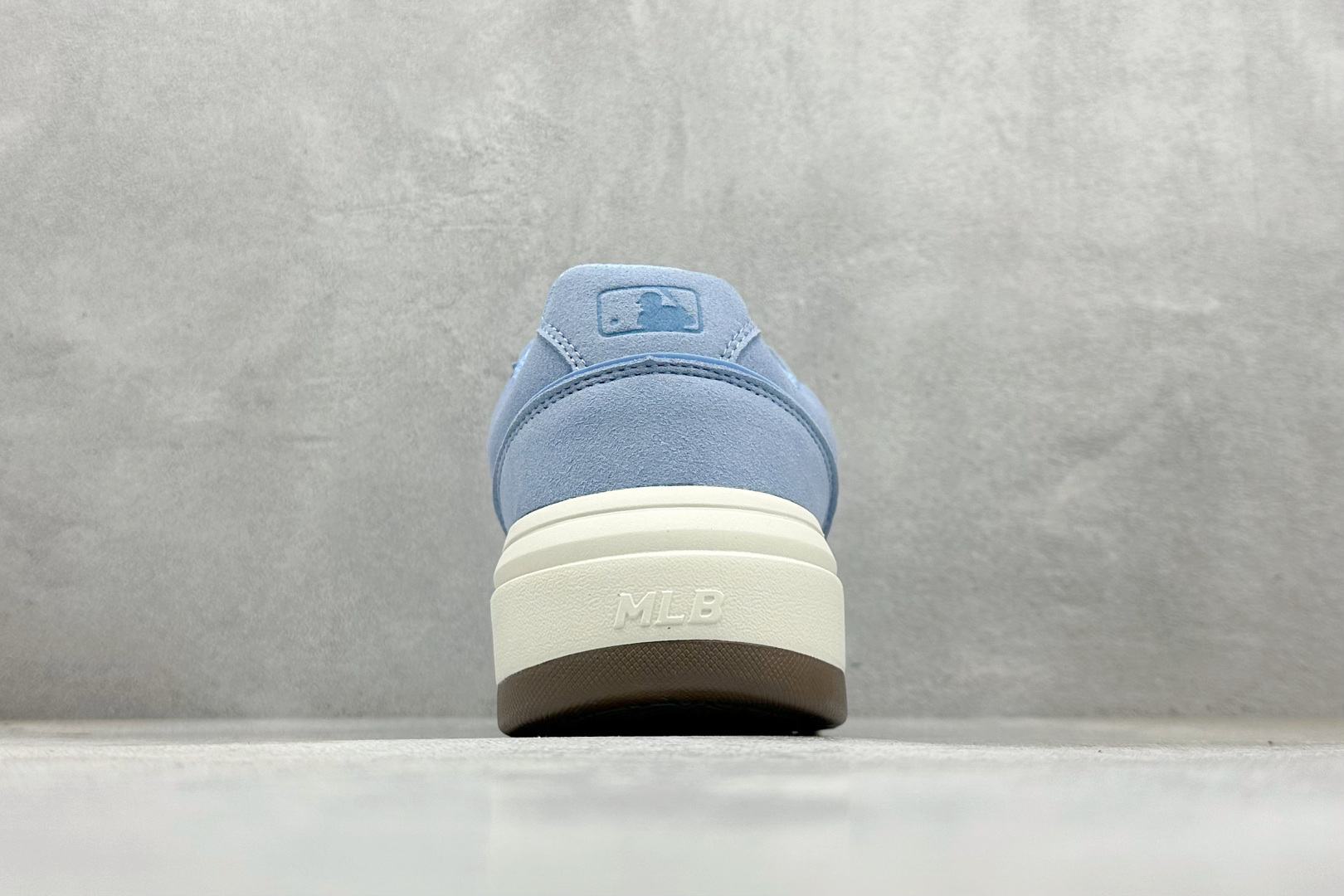 180 NY平台订单 MLB Chunky Liner 学长鞋系列低帮老爹风轻量增高厚底百搭休闲运动慢跑鞋 3ASXP015N