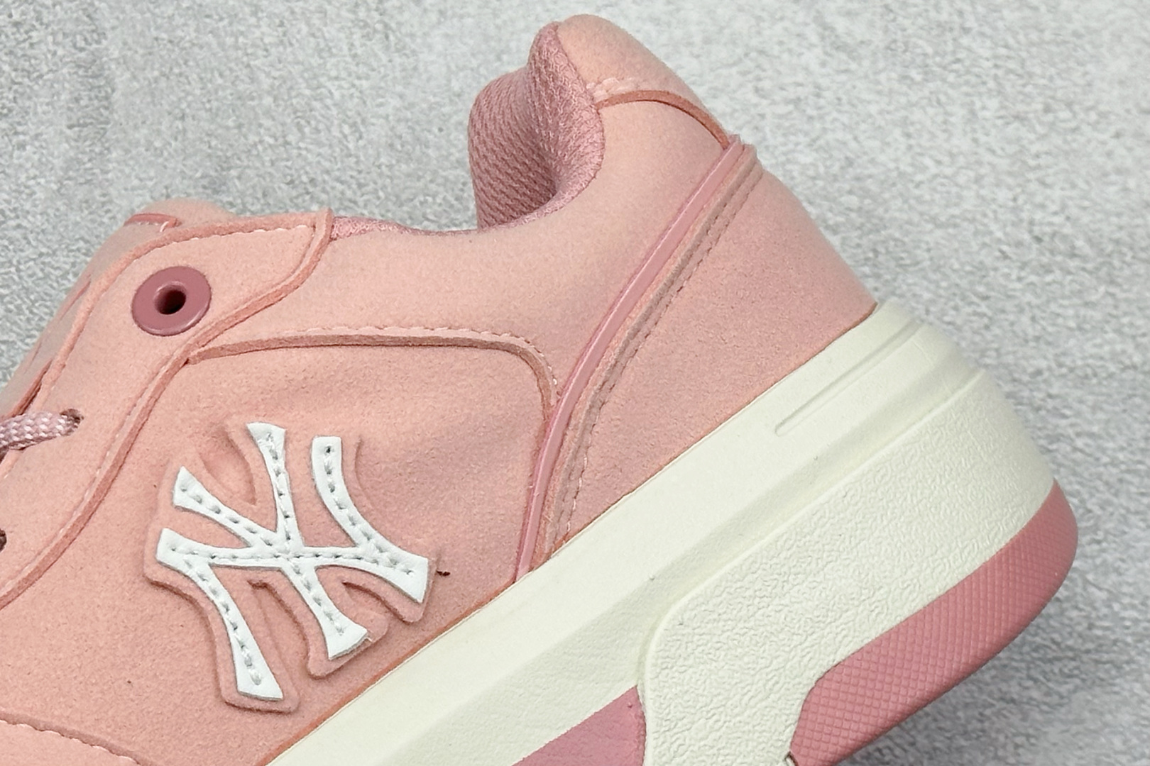 180 NY平台订单 MLB Chunky Liner 学长鞋系列低帮老爹风轻量增高厚底百搭休闲运动慢跑鞋 3ASXP015N