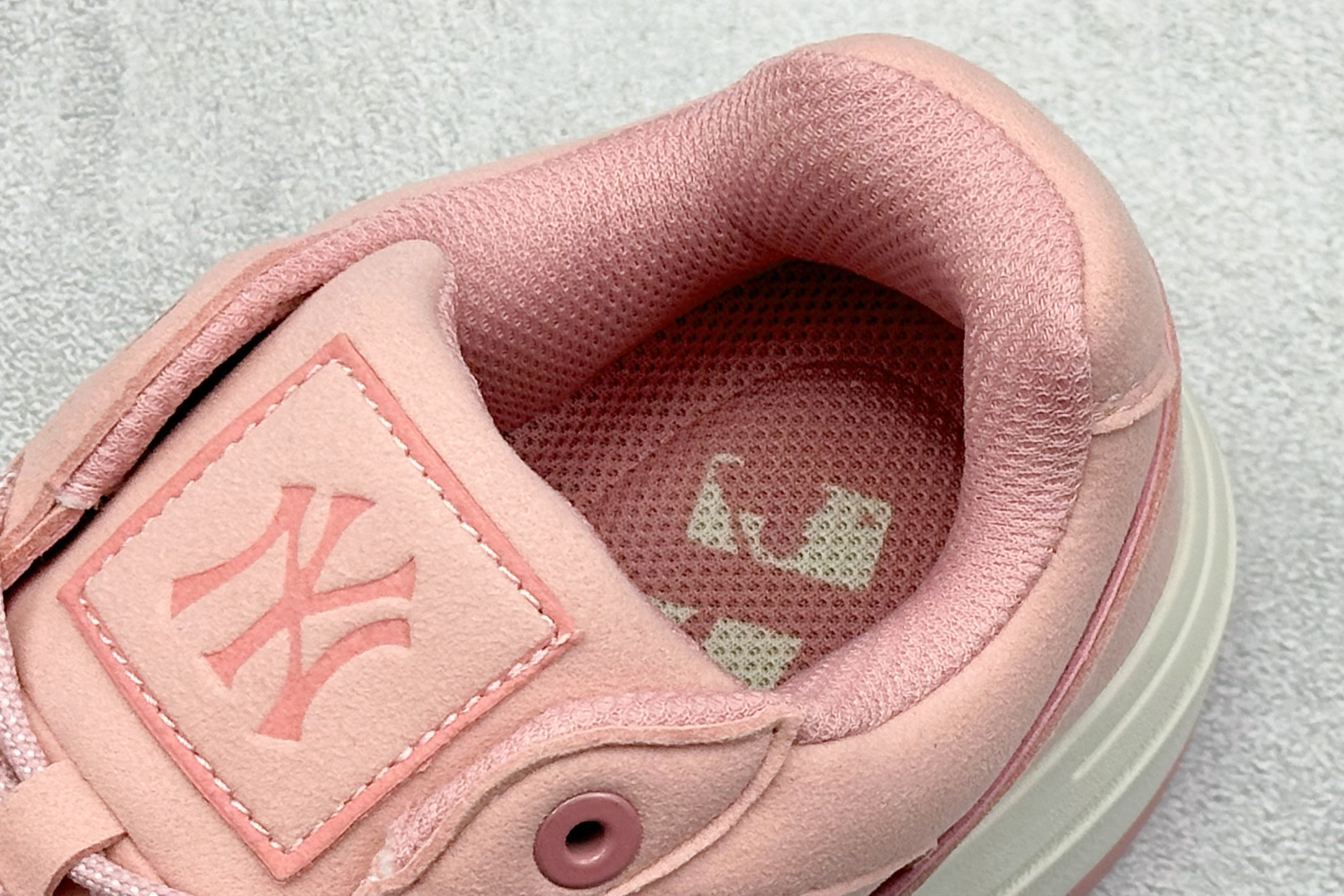 180 NY平台订单 MLB Chunky Liner 学长鞋系列低帮老爹风轻量增高厚底百搭休闲运动慢跑鞋 3ASXP015N