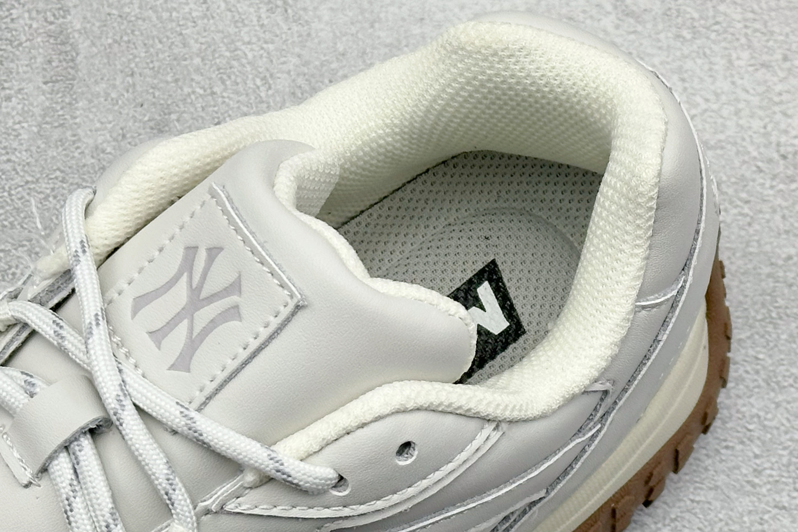 180 NY版MLB Trophy Vintage LT 纽约洋基队 休闲运动鞋 3ASXT025N