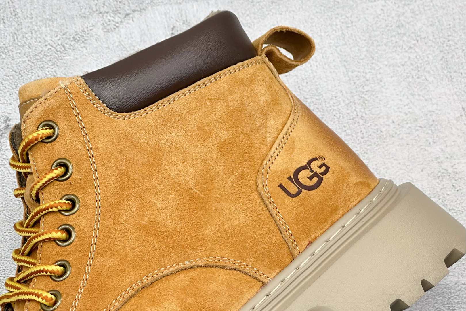 280 UGG Tasman Weather Hybrid 塔斯曼混合系列户外中帮休闲马丁靴雪地靴 U5859