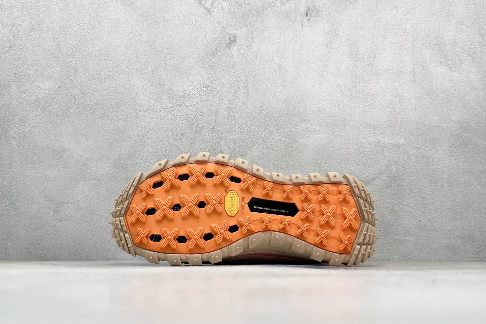 350 Moncler 蒙口 Trailgrip AMOEBA厚底系带耐磨低帮运动休闲鞋