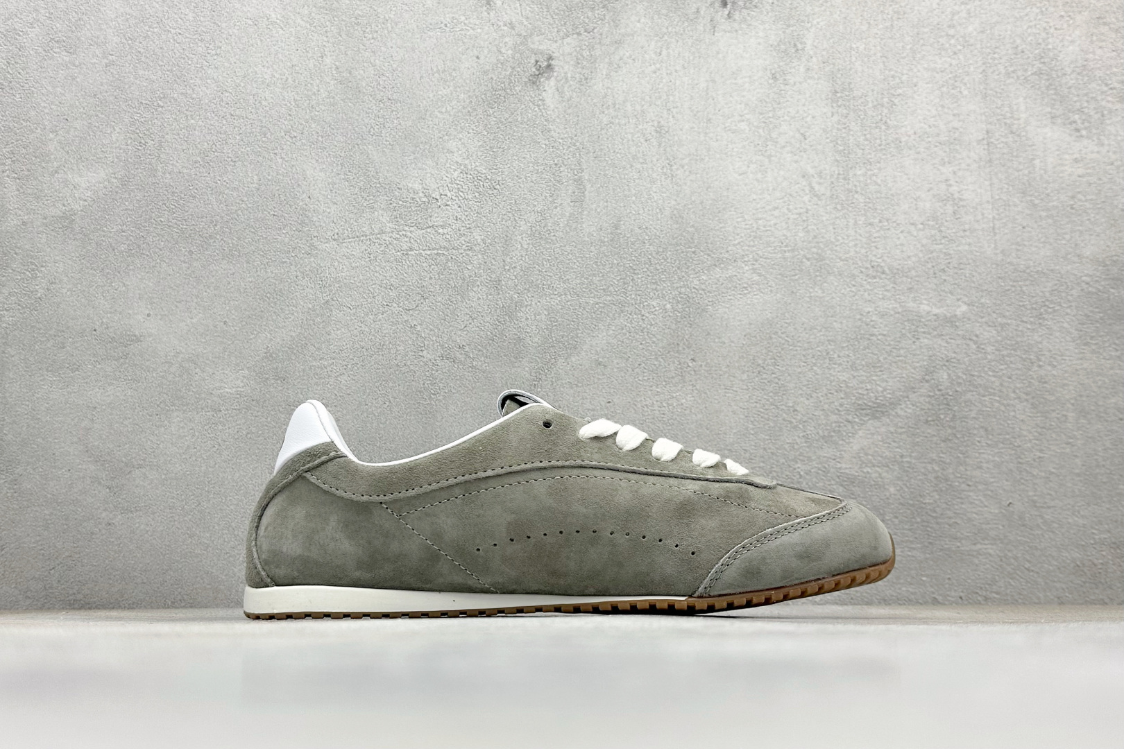 200 K版Alo Yoga Sunset Sneaker 徳训生活休闲鞋 A0891U-LIGHT