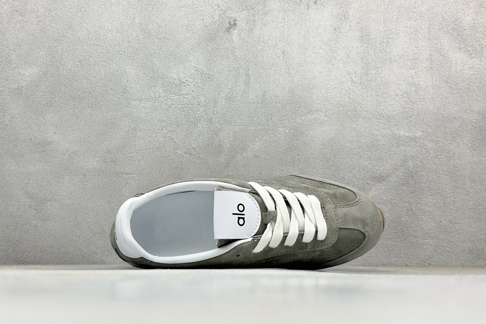 200 K版Alo Yoga Sunset Sneaker 徳训生活休闲鞋 A0891U-LIGHT