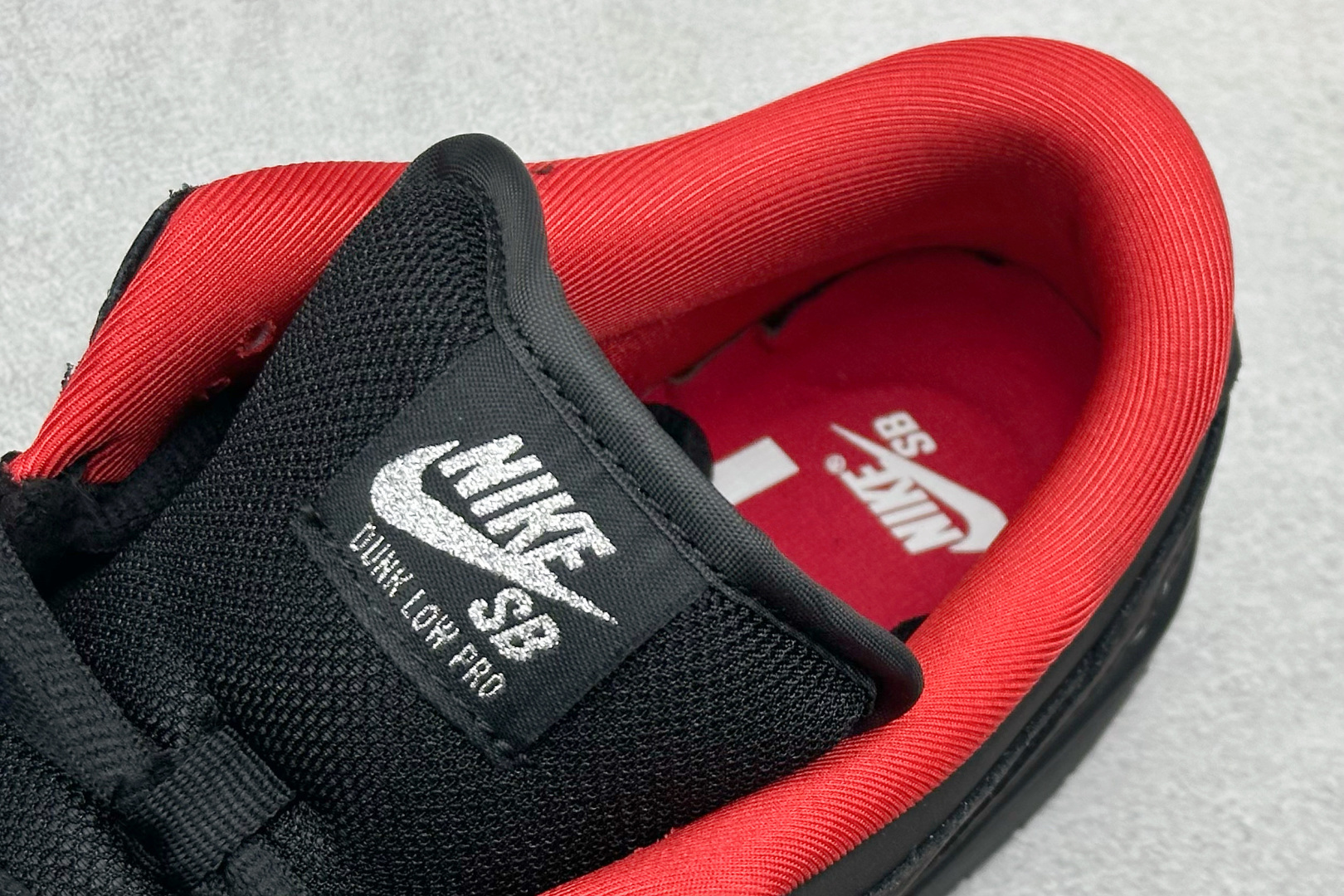 190 Supreme x 94Nike Dunk SB Dunk Low 低帮休闲滑板鞋 HQ8487-001