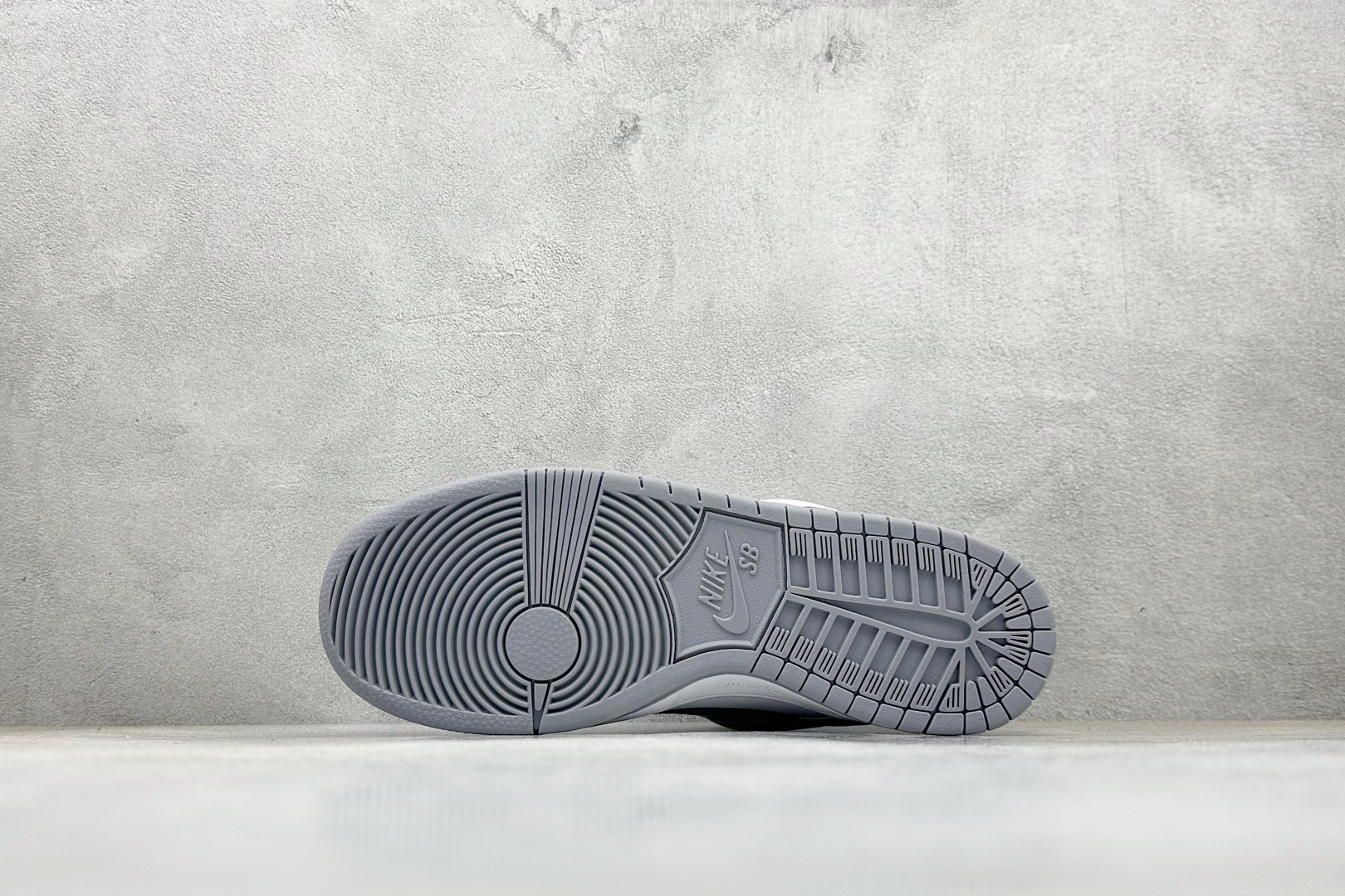 190 Supreme x 94Nike Dunk SB Dunk Low 低帮休闲滑板鞋 HQ8487-100