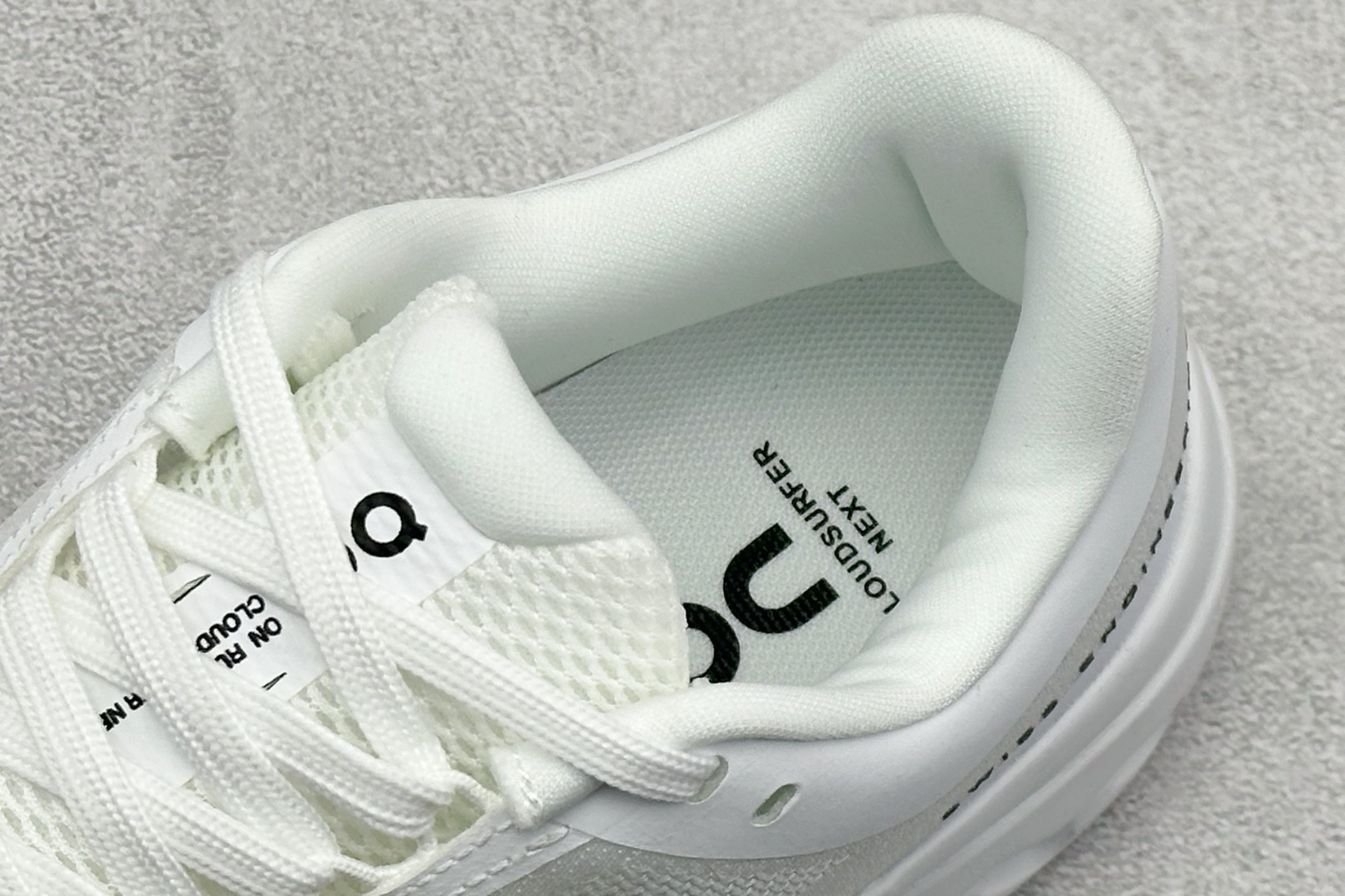 180 On昂跑 Cloudsurfer Next 舒适百搭防滑耐磨低帮休闲跑步鞋 3WE3002