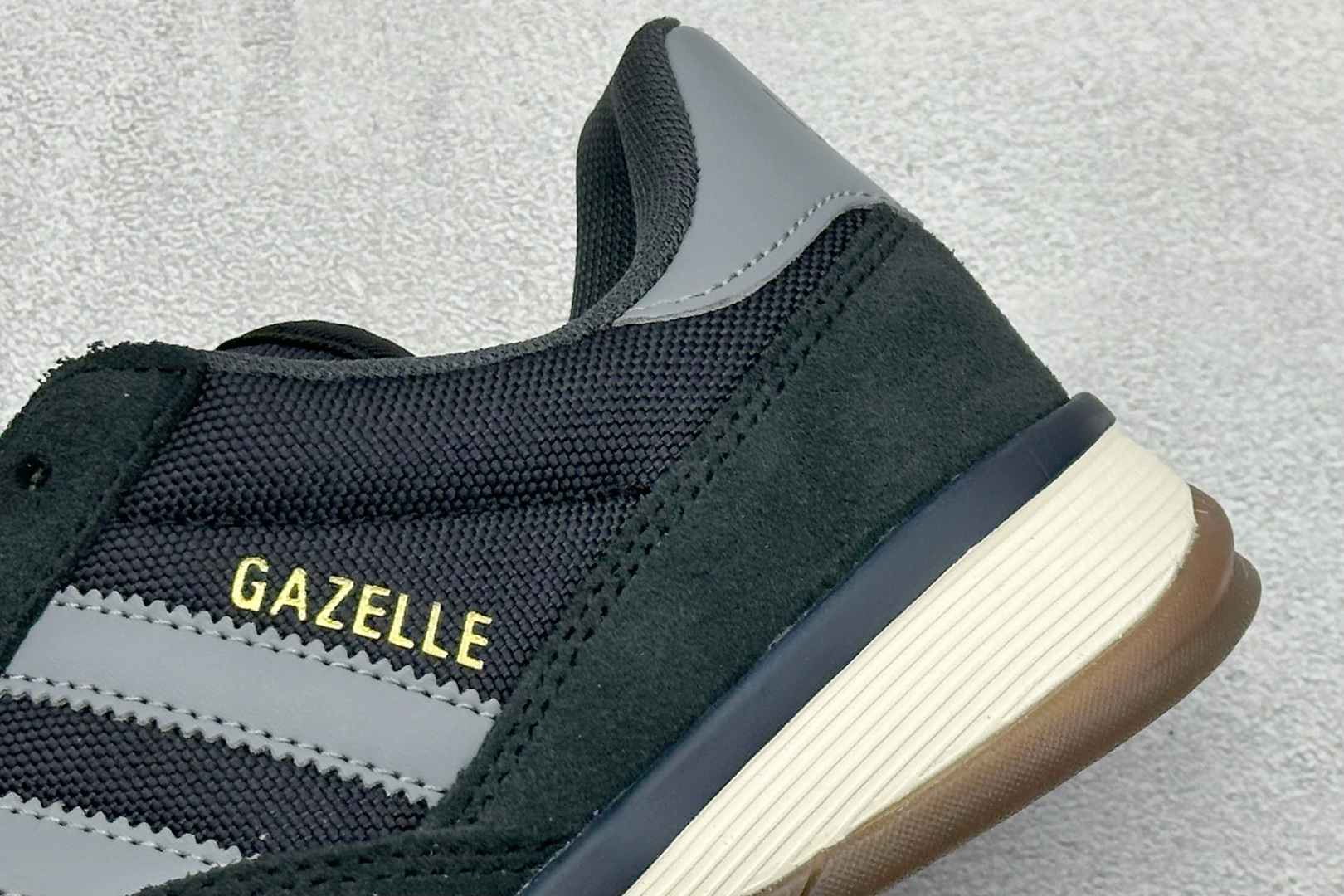 170 Adidas Originals Gazelle Sala - Men's 阿迪达斯运动跑步鞋 JQ0886-Chinese UA Cheap High Quatity Brand Clothes Bags handbags Sneakers wholesale wholesaler seller from China Factory suppliers Fashion Clothing Shoes best Quality Beautiful Price 170 Adidas Originals Gazelle Sala - Men's 阿迪达斯运动跑步鞋 JQ0886