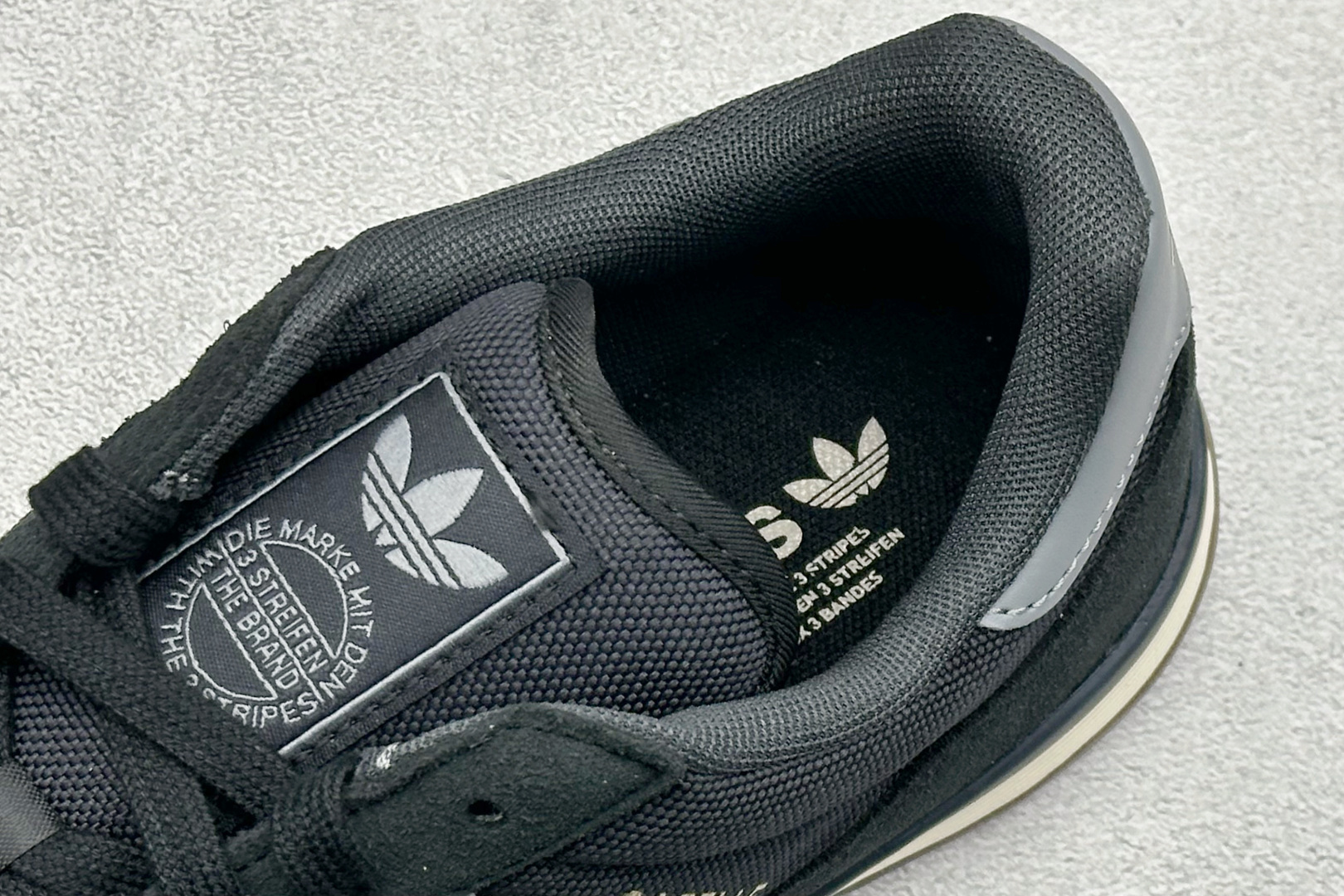 170 Adidas Originals Gazelle Sala - Men's 阿迪达斯运动跑步鞋 JQ0886-Chinese UA Cheap High Quatity Brand Clothes Bags handbags Sneakers wholesale wholesaler seller from China Factory suppliers Fashion Clothing Shoes best Quality Beautiful Price 170 Adidas Originals Gazelle Sala - Men's 阿迪达斯运动跑步鞋 JQ0886