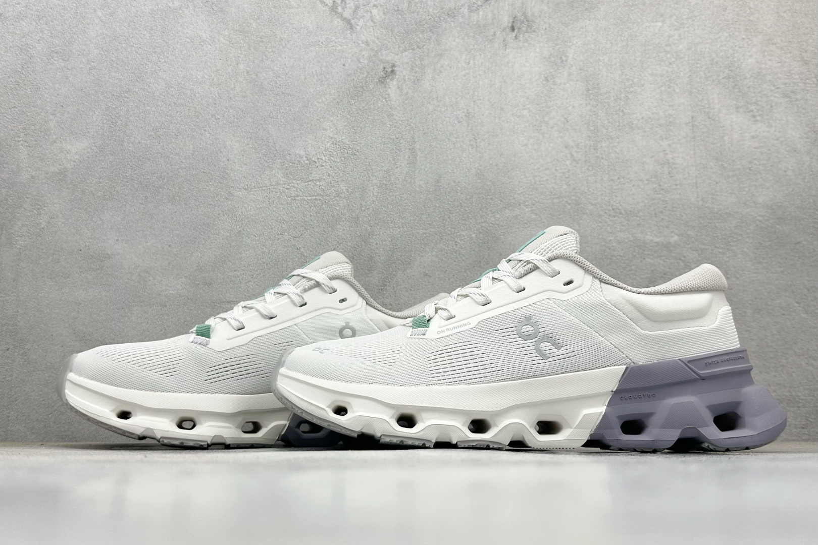 200 On 昂跑 Cloudtilt 5 舒适轻盈低帮跑步鞋 3ME3004