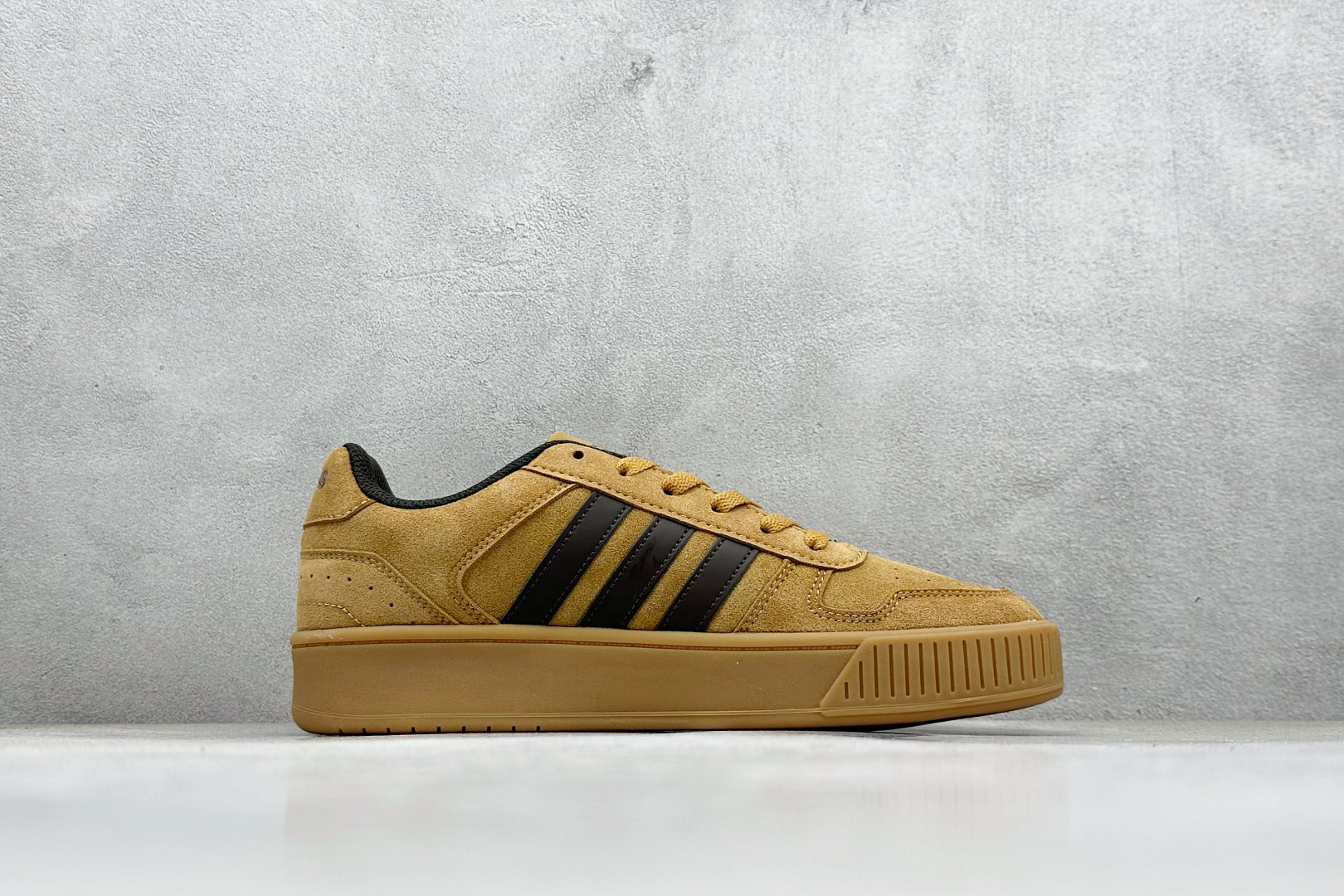 AD D-PAD CLASSIC三叶草休闲复古运动板鞋 KK1415-Top High Quatity Cheap Sneakers Fashion Clothing Clothes Bags handbags Shoes of all Brand wholesale With The best Quality And Beautiful Price from China Factory Chinese suppliers wholesaler seller AD D-PAD CLASSIC三叶草休闲复古运动板鞋 KK1415