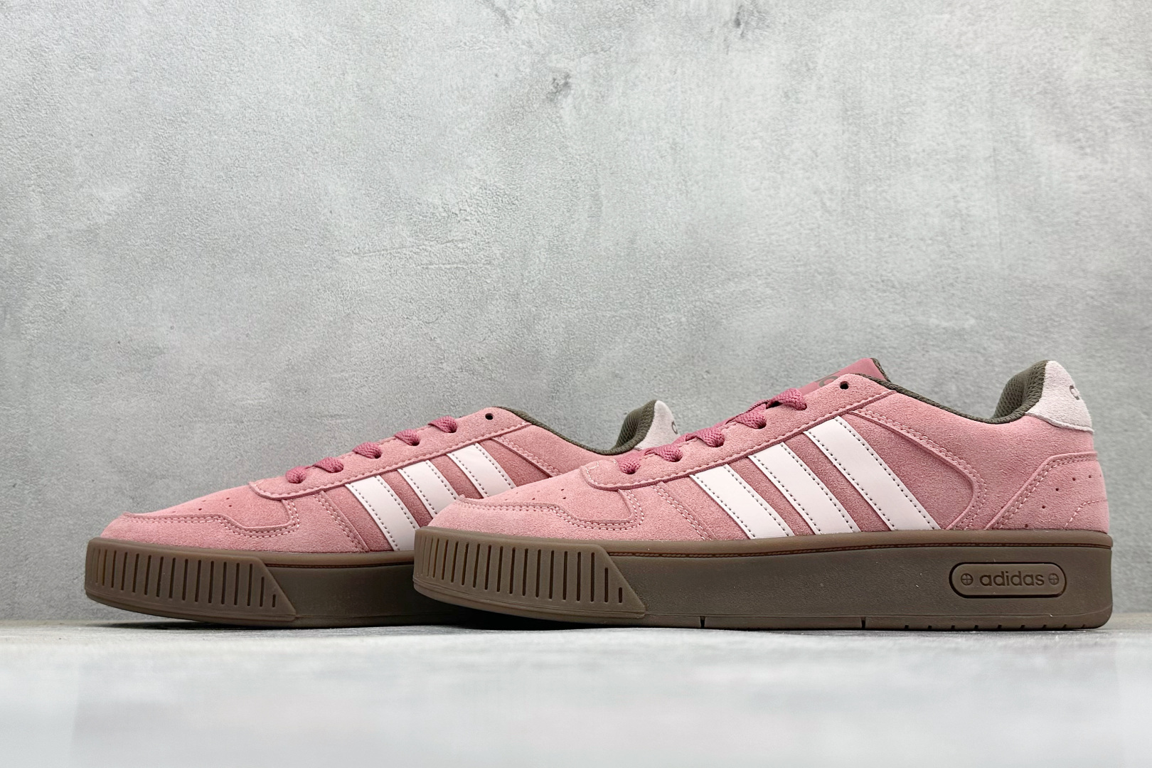 AD D-PAD CLASSIC三叶草休闲复古运动板鞋 KJ6986