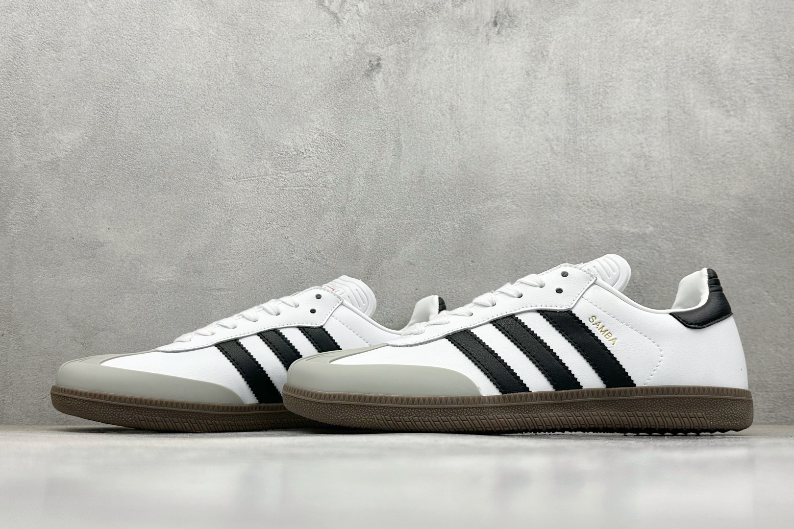 Adidas SUPERSTAR SSTR V BAPE 猿人头联名桑巴休闲板鞋 JR9245-Top High Quatity Cheap Sneakers Fashion Clothing Clothes Bags handbags Shoes of all Brand wholesale With The best Quality And Beautiful Price from China Factory Chinese suppliers wholesaler seller Adidas SUPERSTAR SSTR V BAPE 猿人头联名桑巴休闲板鞋 JR9245