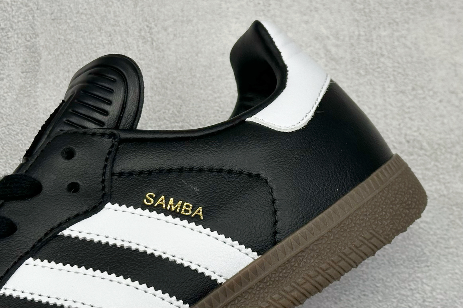 Adidas SUPERSTAR SSTR V BAPE 猿人头联名桑巴休闲板鞋 JR9246-Top High Quatity Cheap Sneakers Fashion Clothing Clothes Bags handbags Shoes of all Brand wholesale With The best Quality And Beautiful Price from China Factory Chinese suppliers wholesaler seller Adidas SUPERSTAR SSTR V BAPE 猿人头联名桑巴休闲板鞋 JR9246