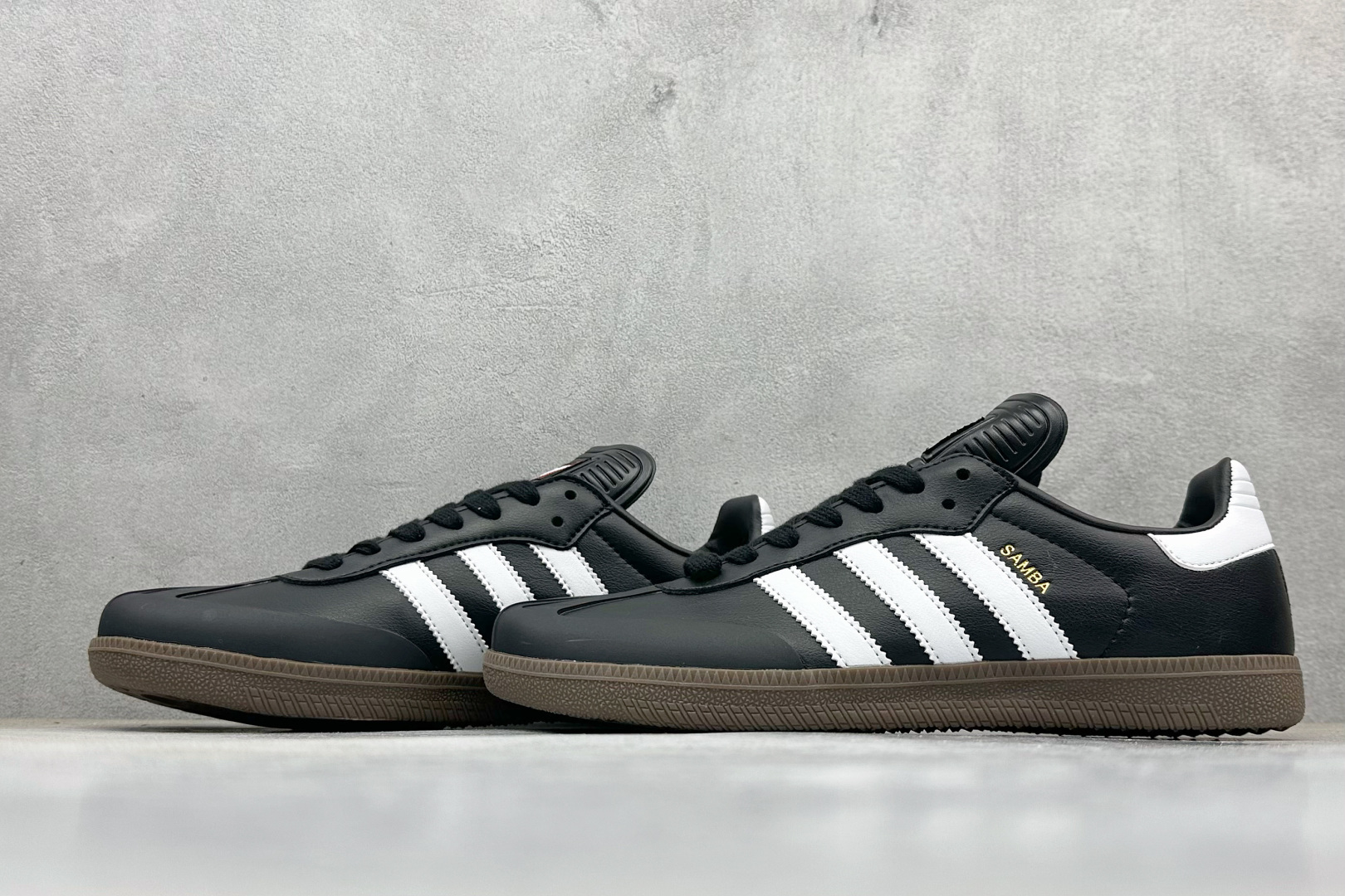 Adidas SUPERSTAR SSTR V BAPE 猿人头联名桑巴休闲板鞋 JR9246-Top High Quatity Cheap Sneakers Fashion Clothing Clothes Bags handbags Shoes of all Brand wholesale With The best Quality And Beautiful Price from China Factory Chinese suppliers wholesaler seller Adidas SUPERSTAR SSTR V BAPE 猿人头联名桑巴休闲板鞋 JR9246