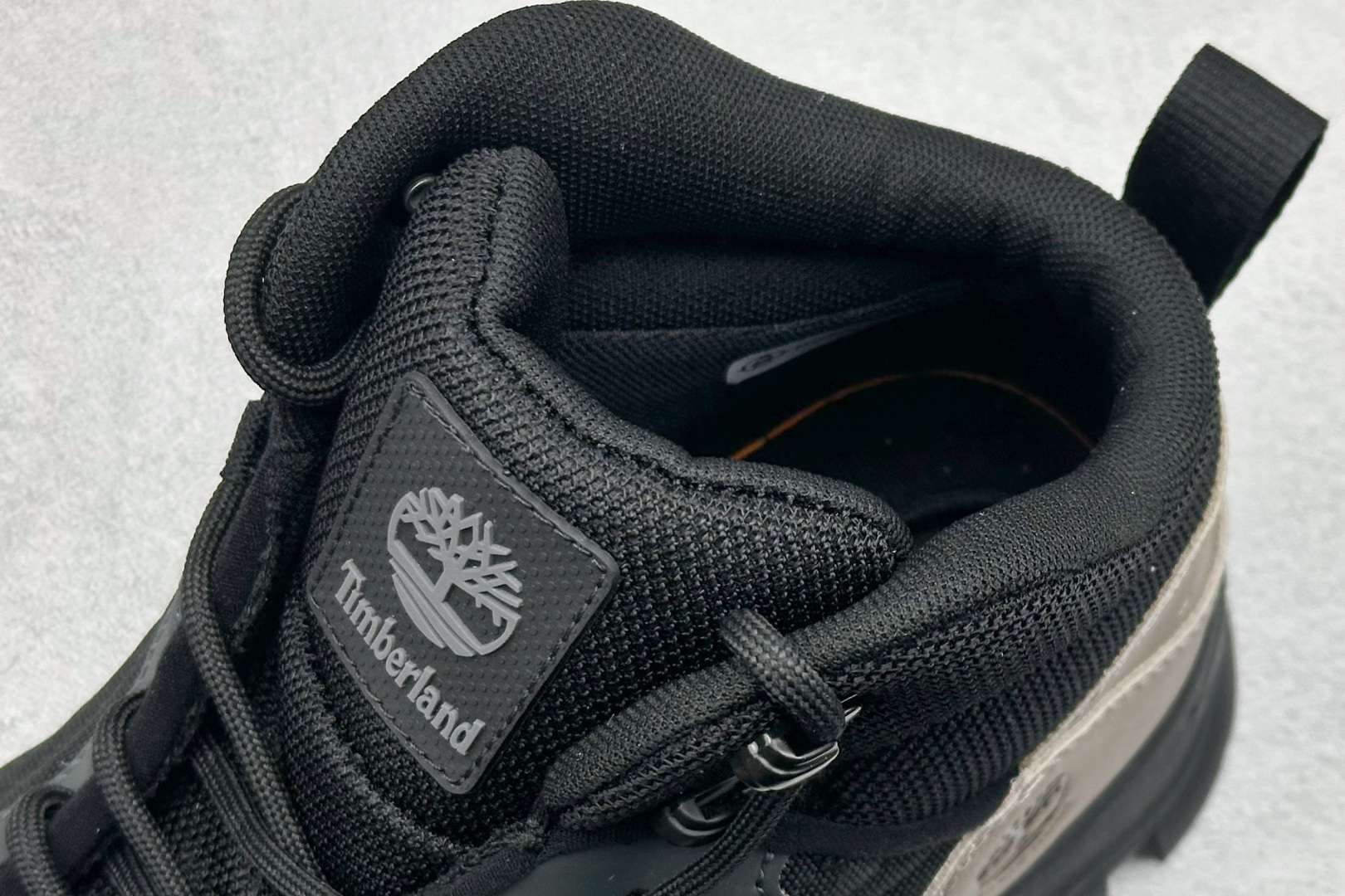 240 Timberland添柏岚/天伯伦户外高帮休闲大黄靴系列 TB-OA6CH5-EJT