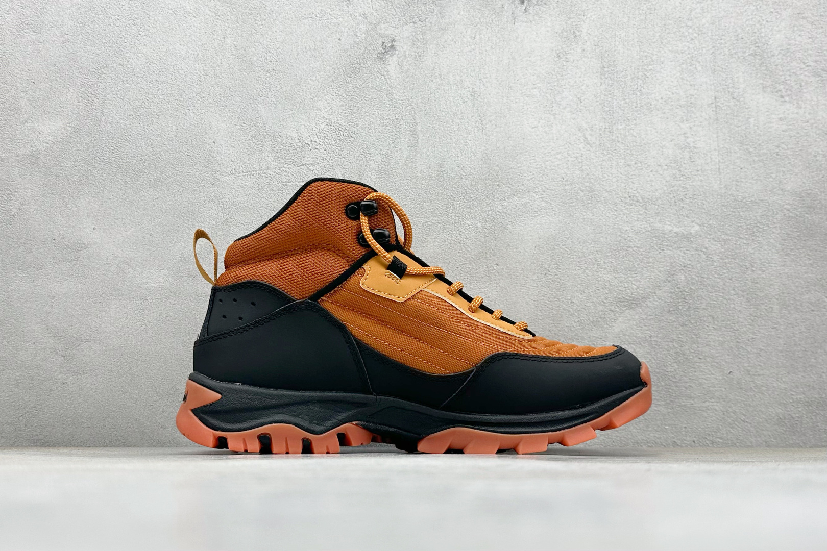 240 Timberland添柏岚/天伯伦户外高帮休闲大黄靴系列 TB-OA6CH5-EDM