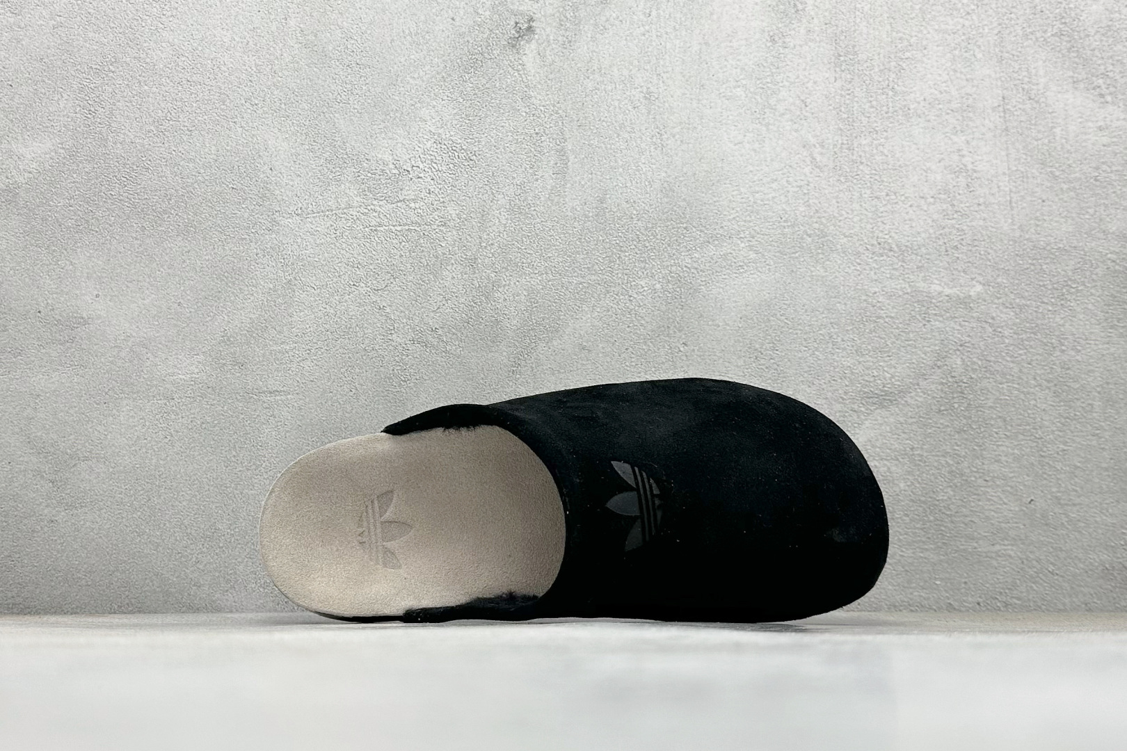 Adidas Originals Adimule 阿迪穆勒休闲半拖 JP8729-Top High Quatity Cheap Sneakers Fashion Clothing Clothes Bags handbags Shoes of all Brand wholesale With The best Quality And Beautiful Price from China Factory Chinese suppliers wholesaler seller Adidas Originals Adimule 阿迪穆勒休闲半拖 JP8729