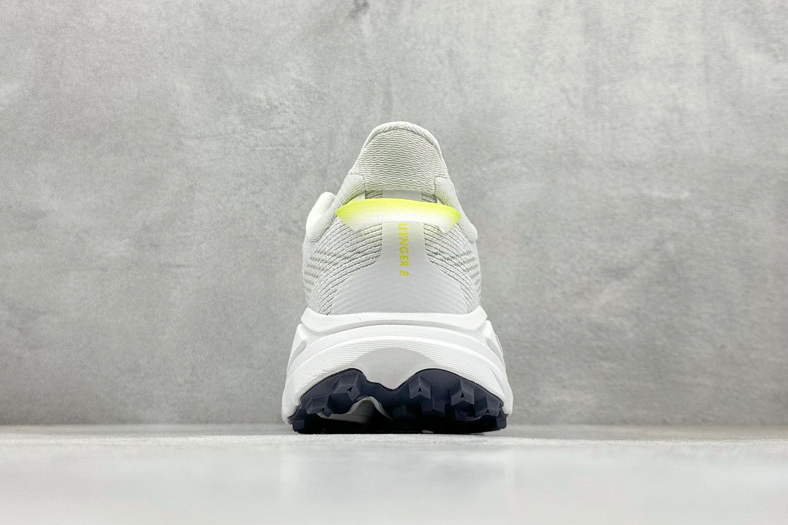 180 HOKA ONE ONE Challenger 8 织物减震防滑耐磨透气 低帮跑步鞋 1168716/WNh