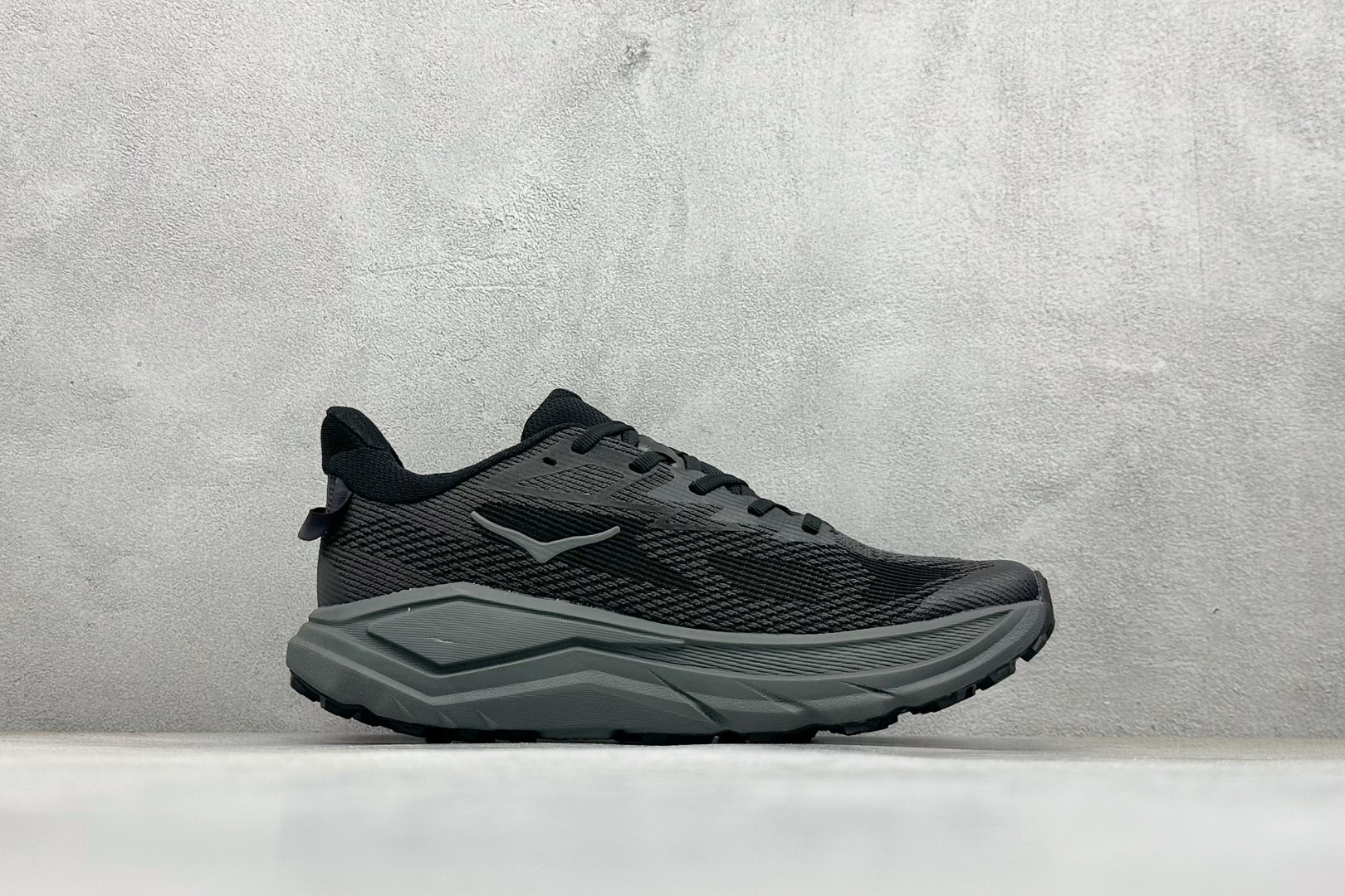 180 HOKA ONE ONE Challenger 8 织物减震防滑耐磨透气 低帮跑步鞋 1168716/BCKT