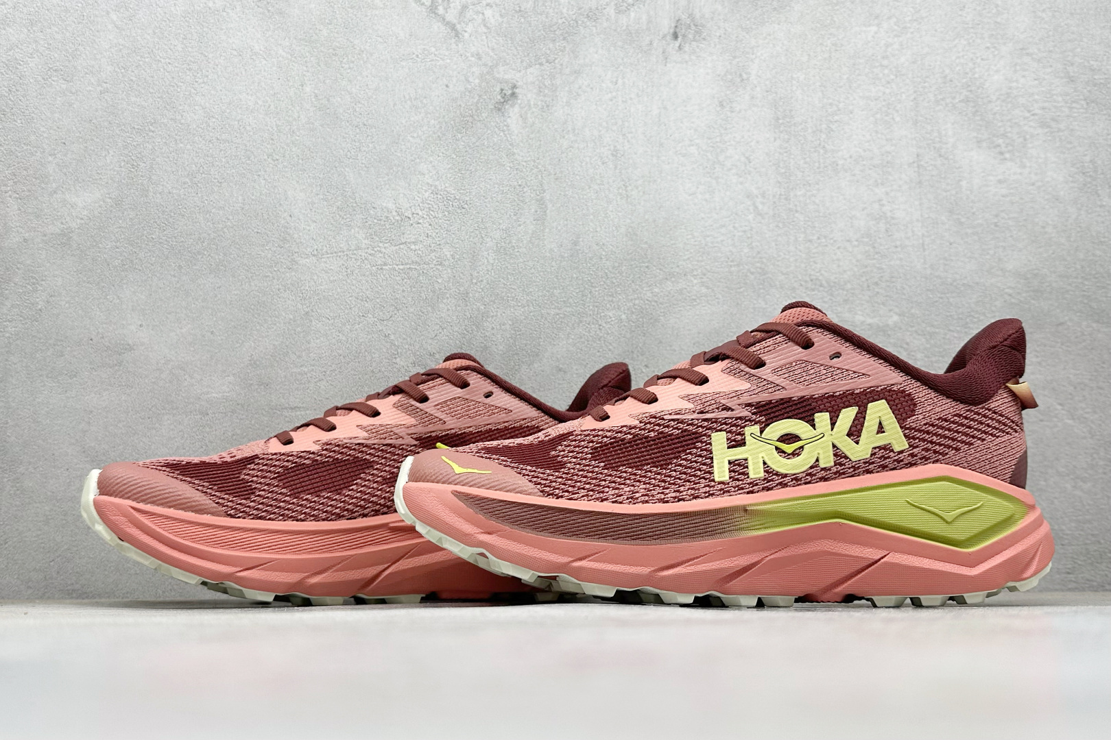 180 HOKA ONE ONE Challenger 8 织物减震防滑耐磨透气 低帮跑步鞋 1168717/BS