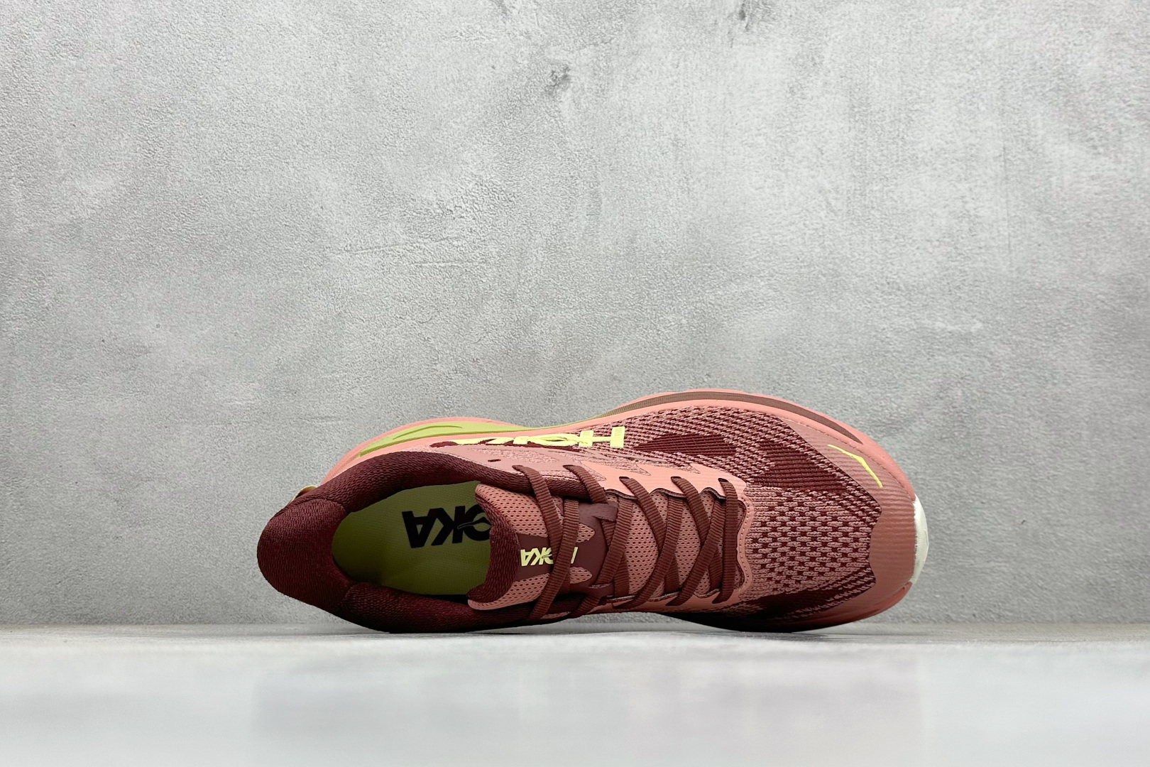 180 HOKA ONE ONE Challenger 8 织物减震防滑耐磨透气 低帮跑步鞋 1168717/BS