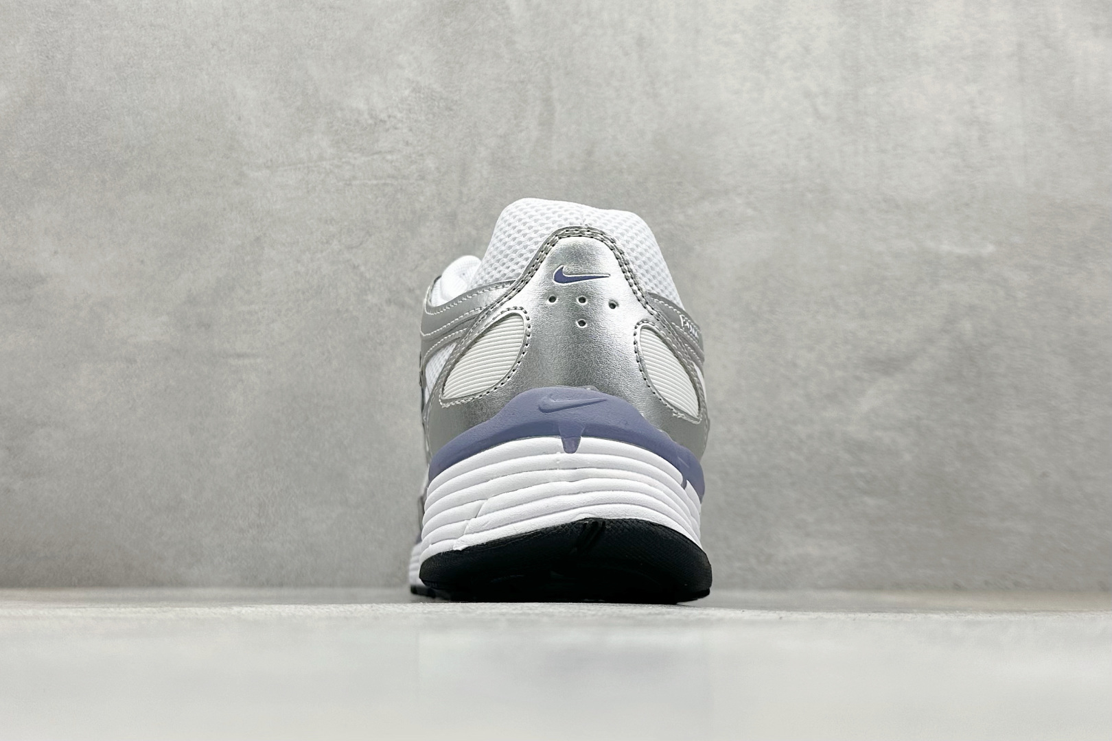 200 Nike P-6000 Prm 复古休闲运动老爹鞋 BV1021-014