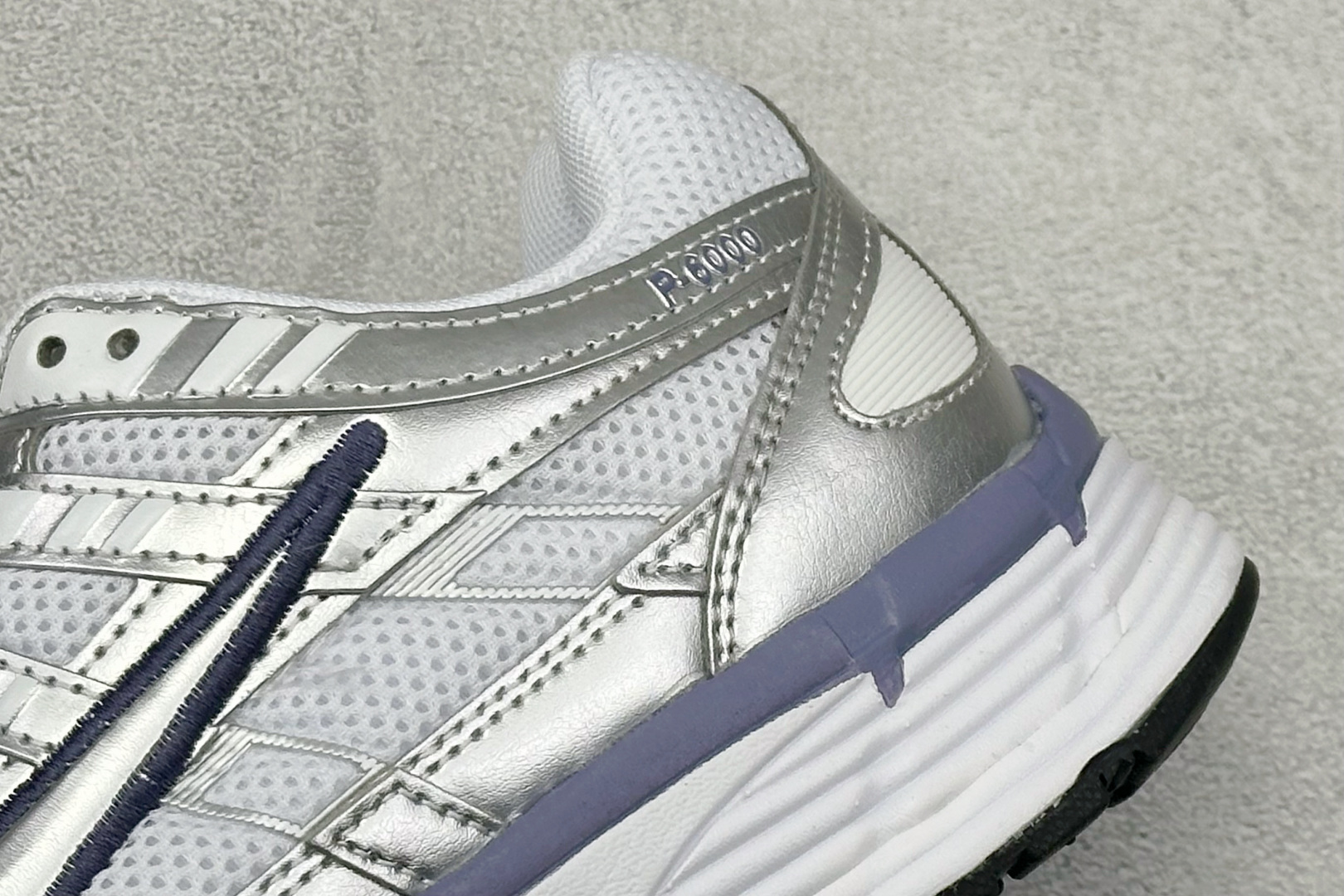 200 Nike P-6000 Prm 复古休闲运动老爹鞋 BV1021-014