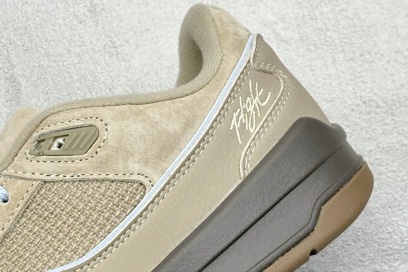 180 Jordan FLIGHT COURT SP 低帮板鞋 出品 极力推荐 Air Jordan AJ4 Retro IO7612-220