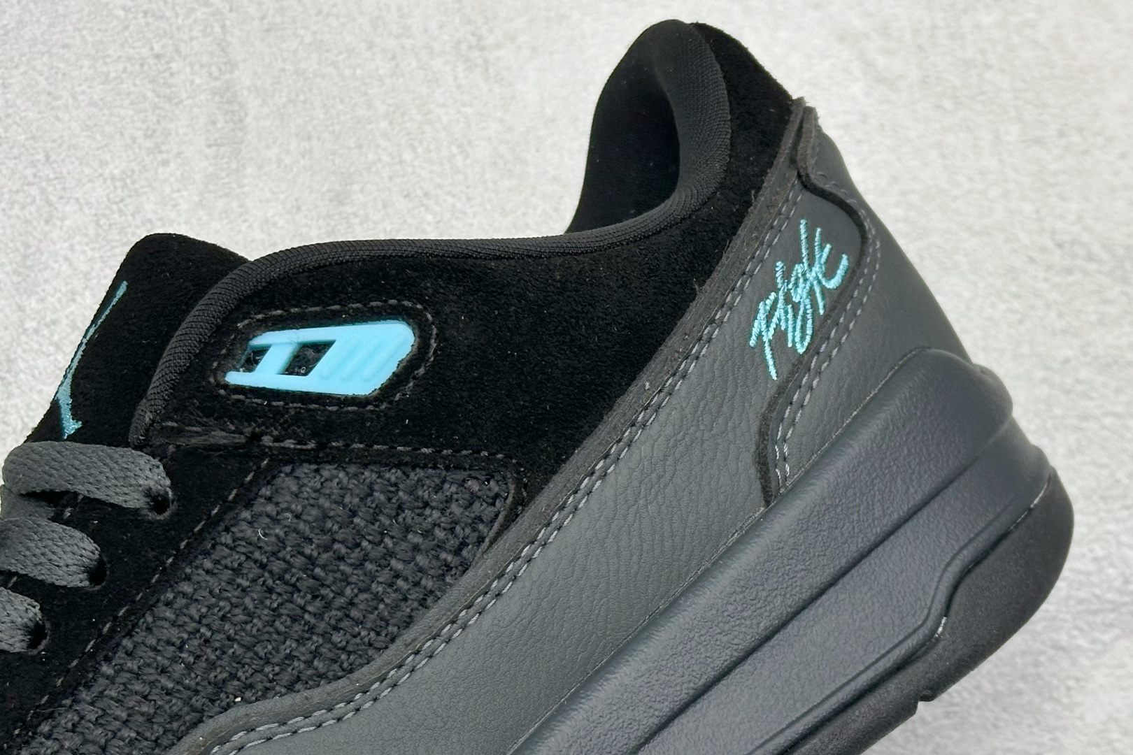 180 Jordan FLIGHT COURT SP 低帮板鞋 HF3255-040