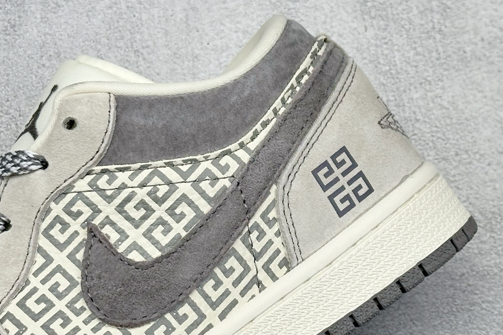 280 Air Jordan 1 Low AJ1 乔1 “纪梵希联名---米白灰”高端定制 低帮复古篮球鞋 LD8888-008