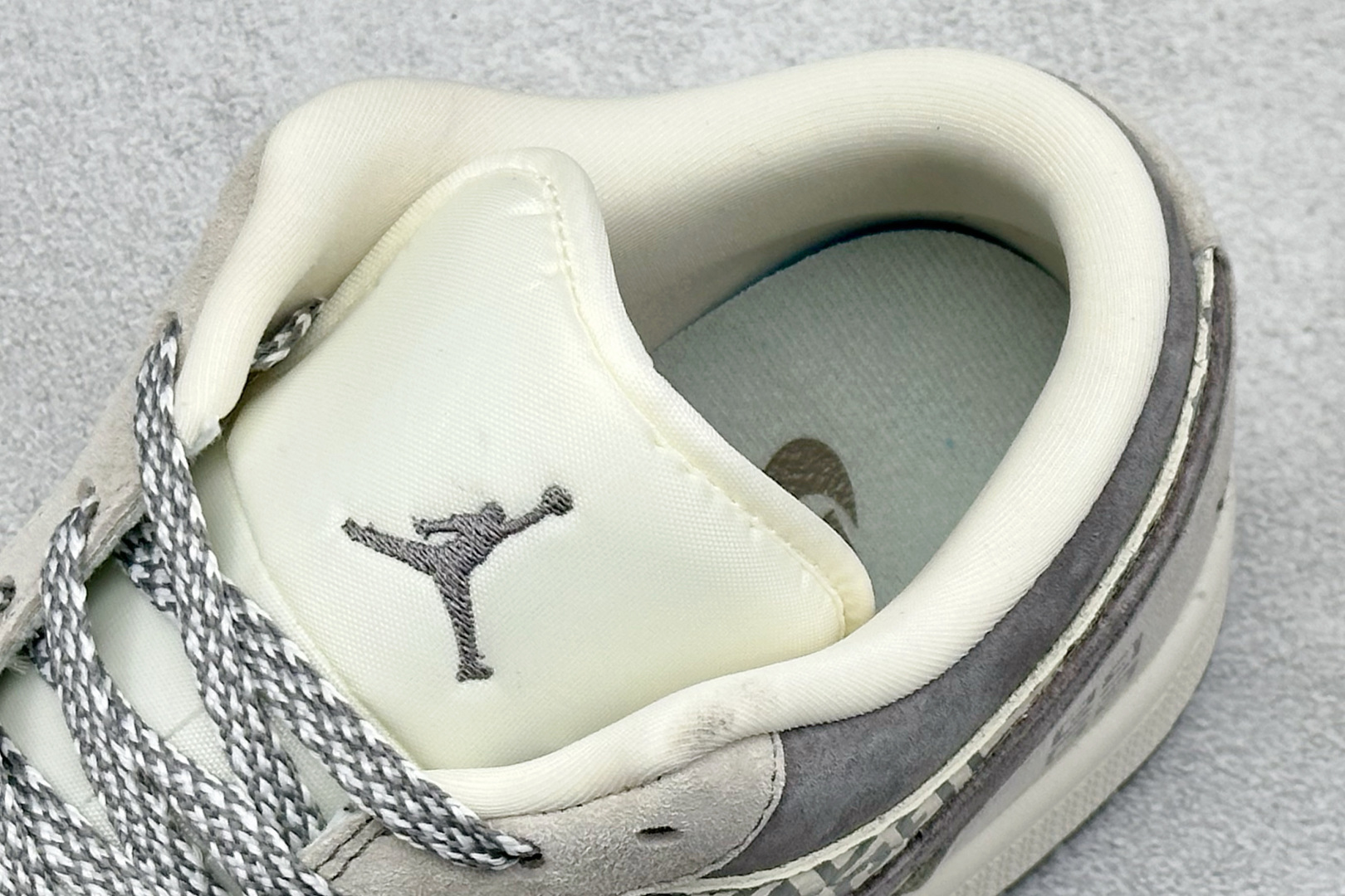 280 Air Jordan 1 Low AJ1 乔1 “纪梵希联名---米白灰”高端定制 低帮复古篮球鞋 LD8888-008