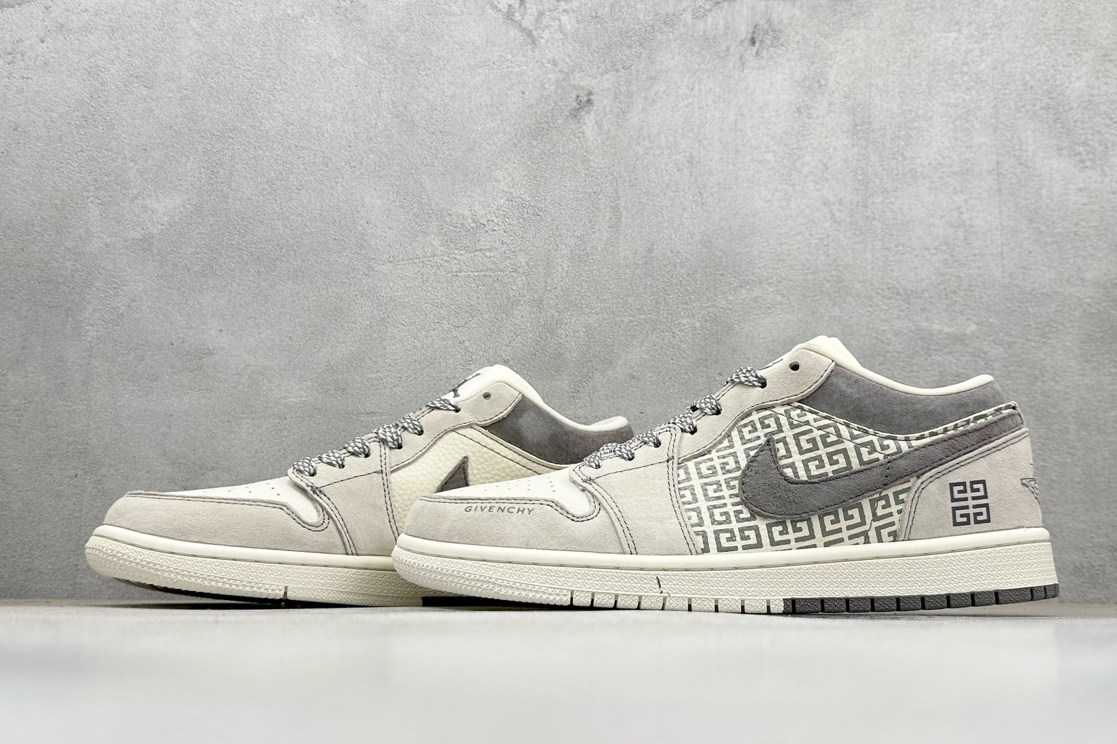 280 Air Jordan 1 Low AJ1 乔1 “纪梵希联名---米白灰”高端定制 低帮复古篮球鞋 LD8888-008